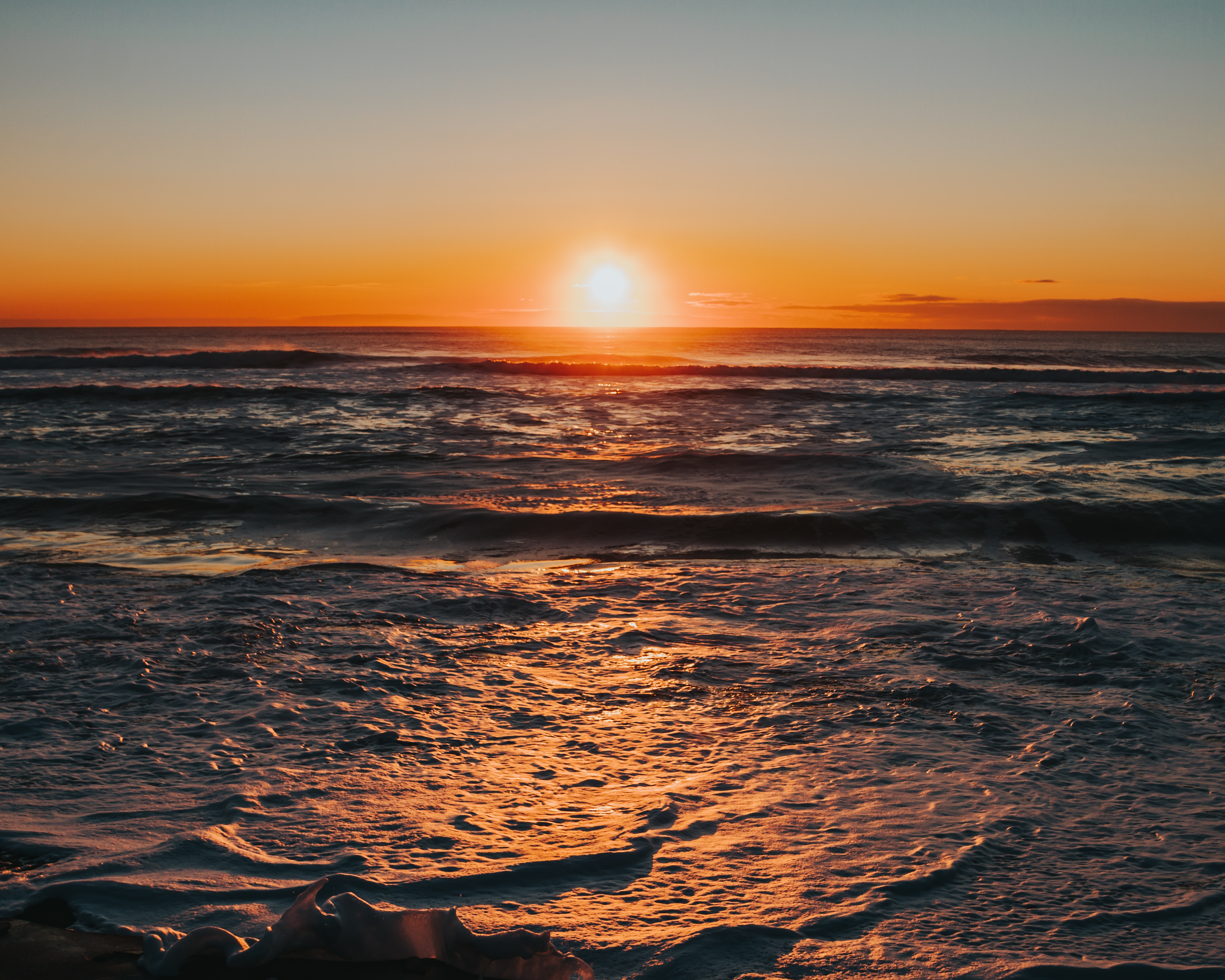 153810 Bild herunterladen twilight, landschaft, natur, sunset, sea, waves, dämmerung - Hintergrundbilder und Bildschirmschoner kostenlos