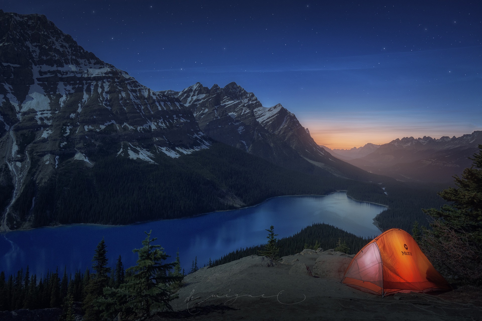Скачать картинку Озеро, Канада, Палатка, Фотографии, Поход в телефон бесплатно.