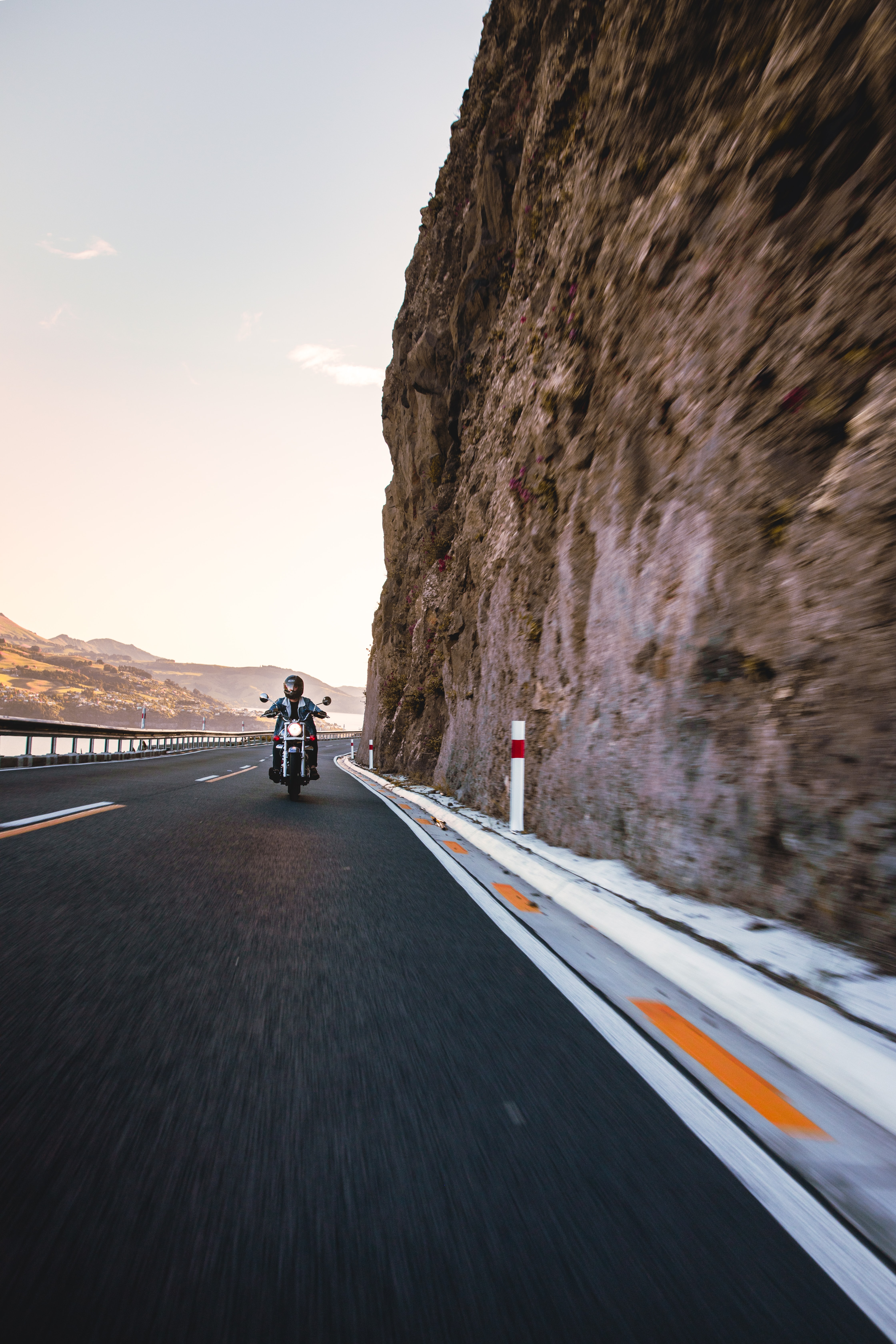 88297 descargar imagen motocicletas, camino, motociclista, velocidad, motocicleta, bicicleta: fondos de pantalla y protectores de pantalla gratis
