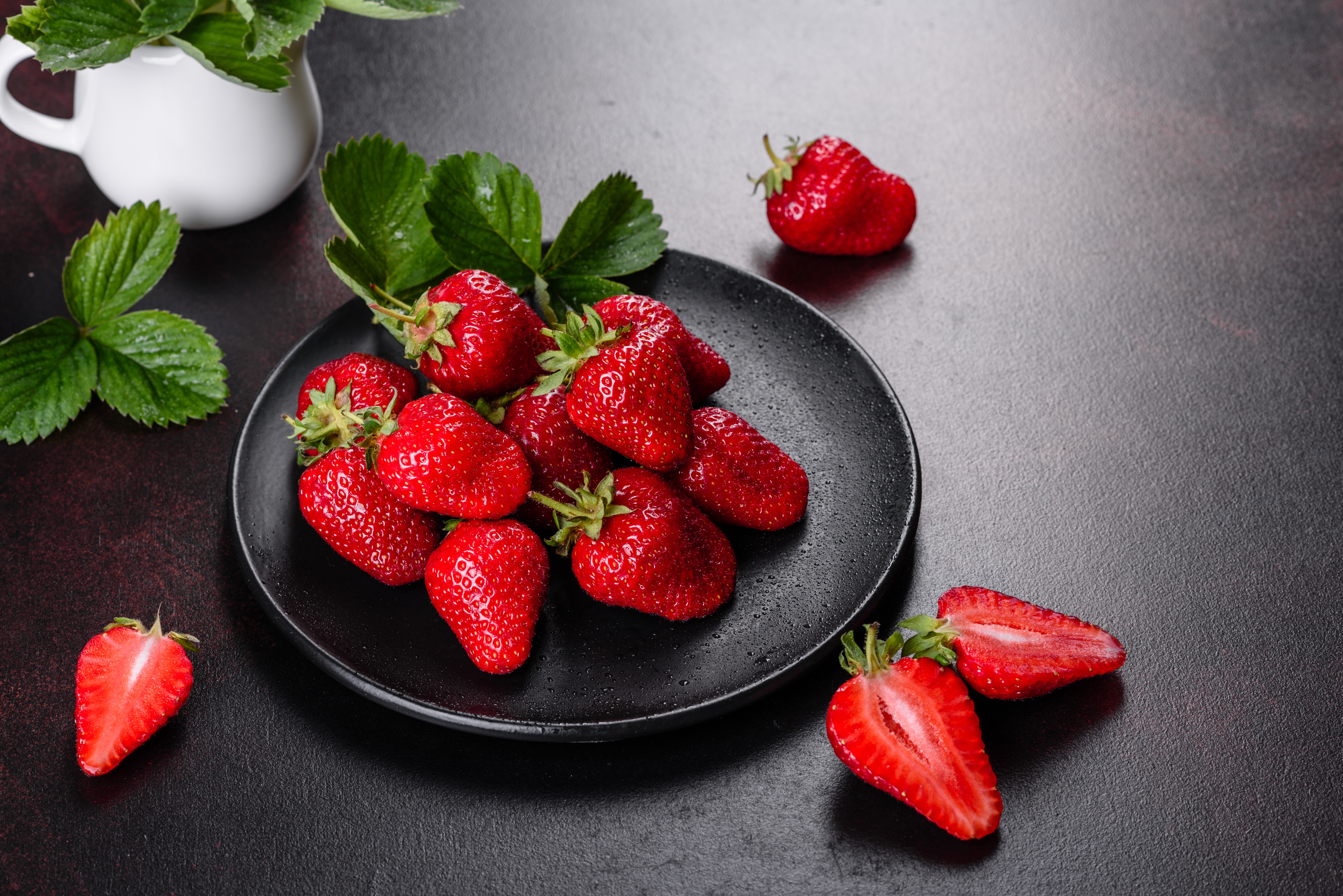 Free download wallpaper Fruits, Food, Strawberry, Still Life, Berry, Fruit on your PC desktop