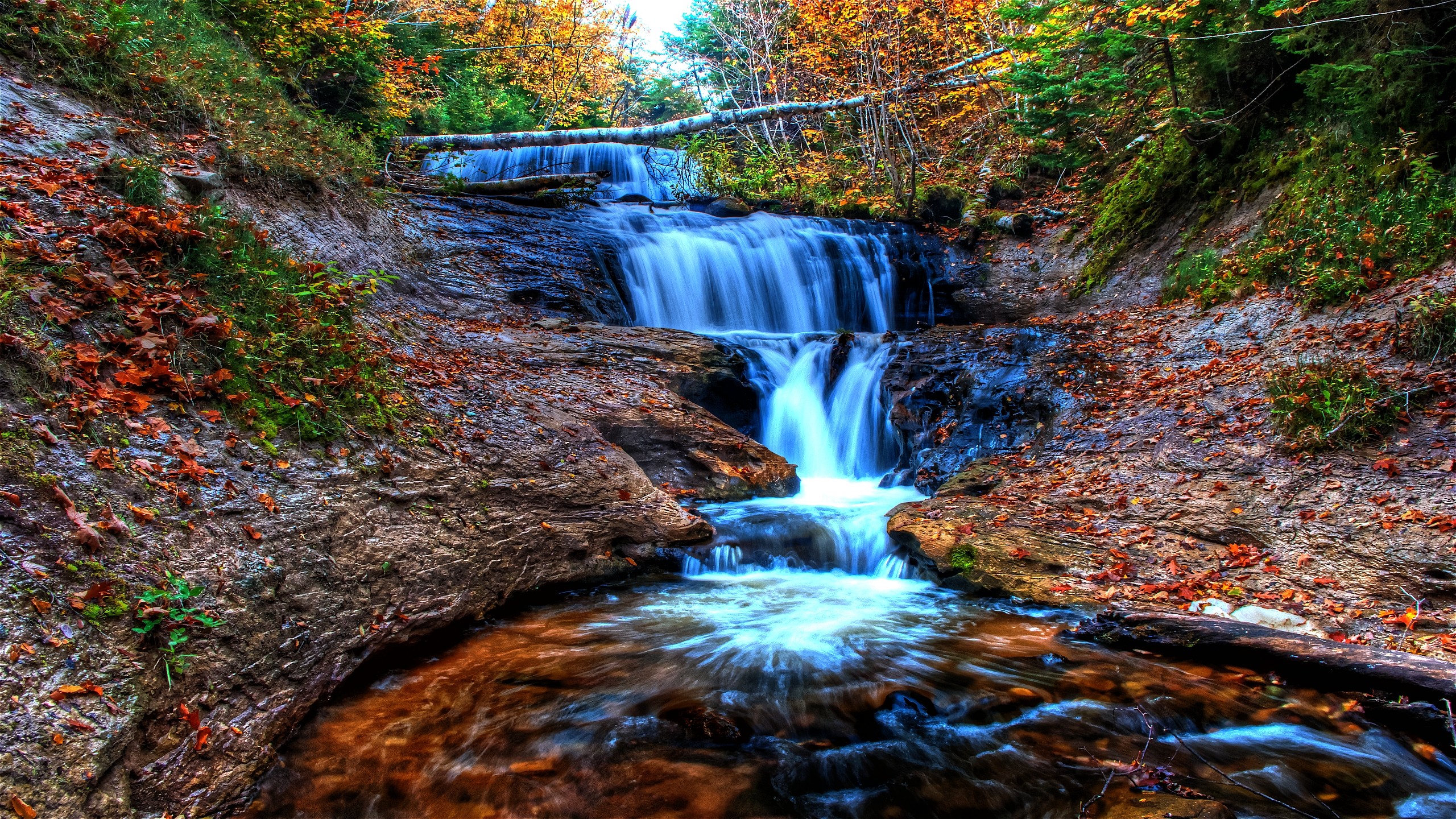 Handy-Wallpaper Herbst, Wasserfälle, Wasserfall, Erde/natur kostenlos herunterladen.