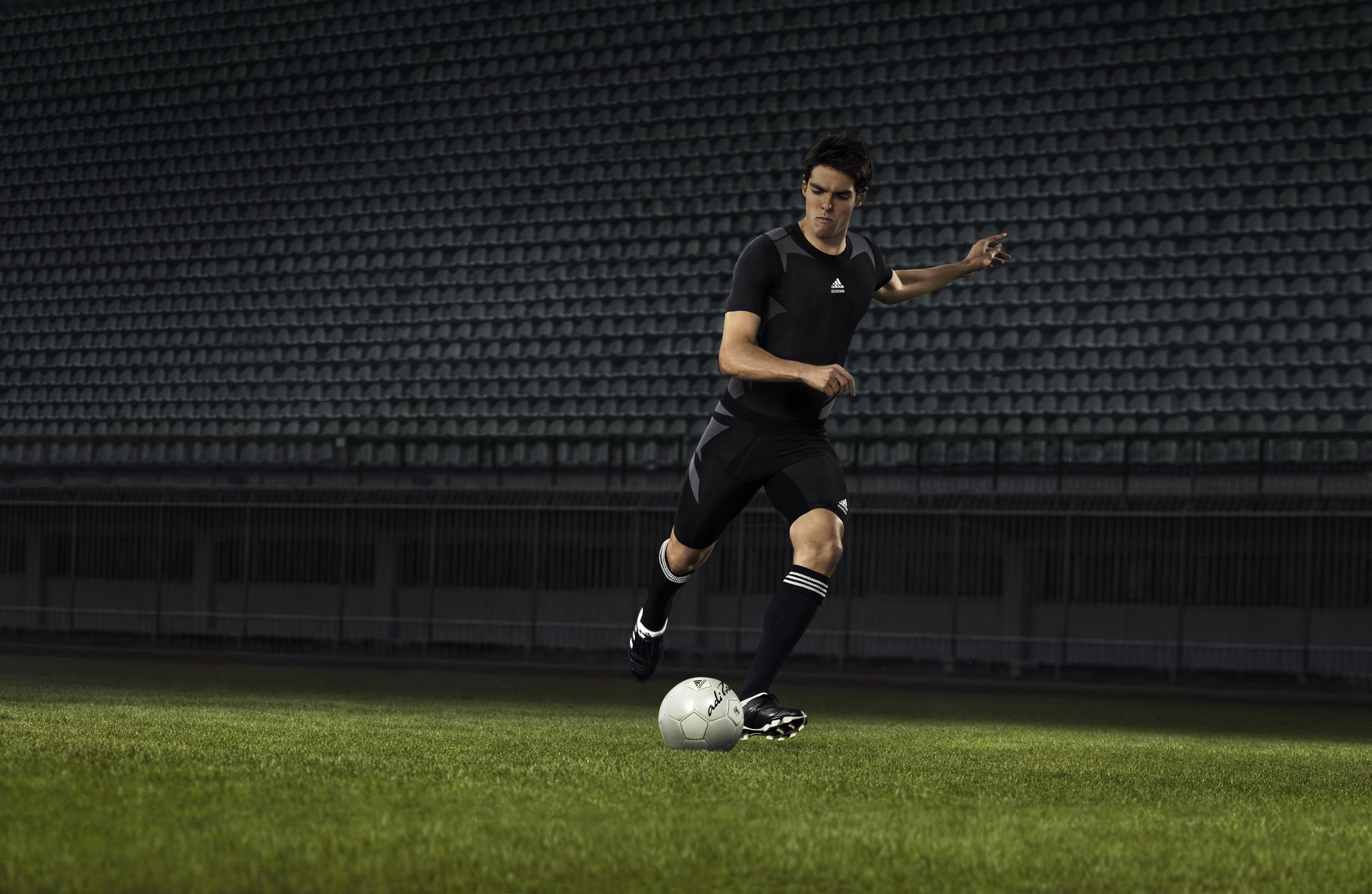 Download mobile wallpaper Sports, Adidas, Soccer, Kaká for free.