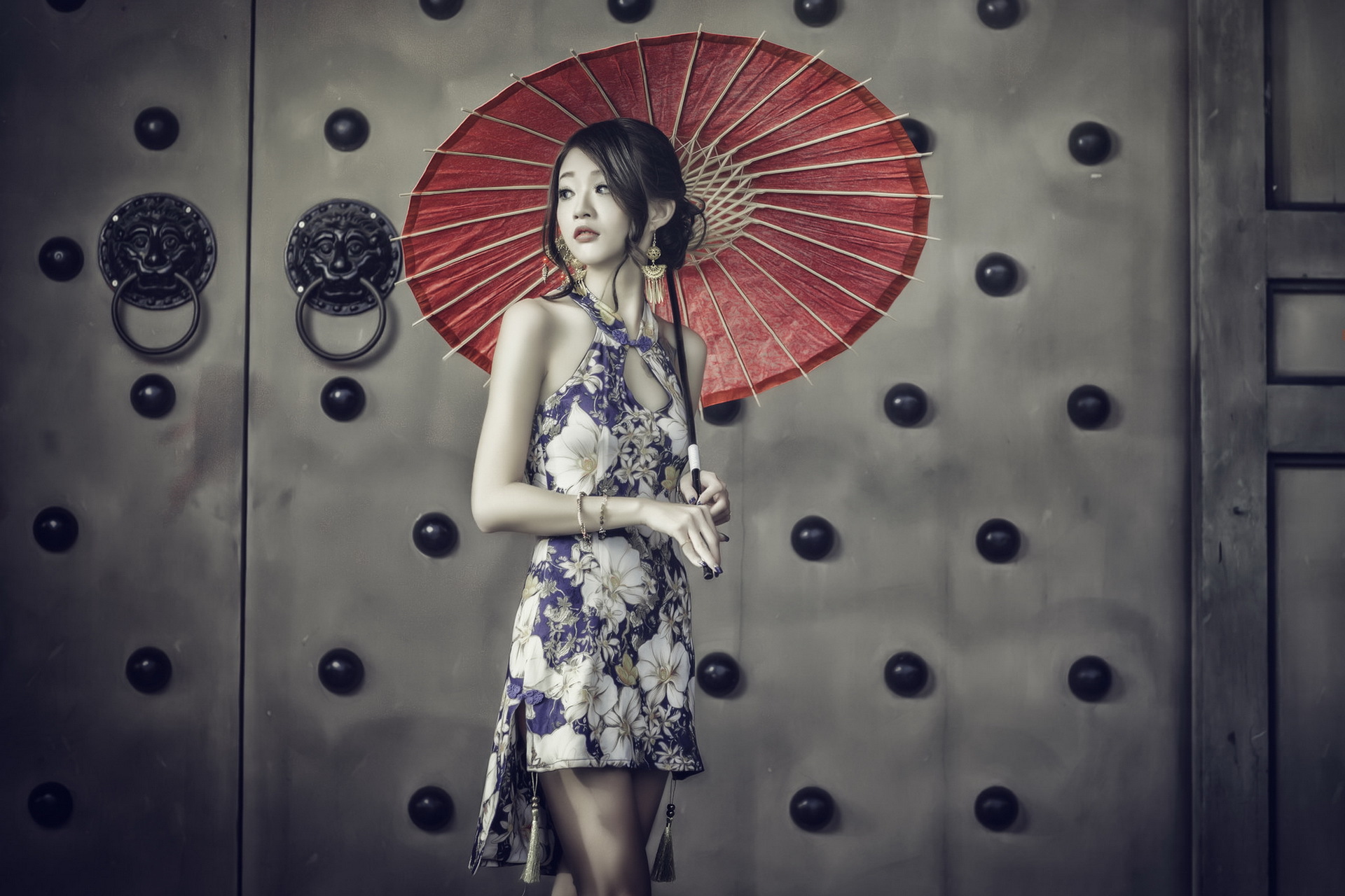 Handy-Wallpaper Regenschirm, Kleid, Brünette, Orientalisch, Modell, Frauen, Ohrringe, Asiatinnen kostenlos herunterladen.