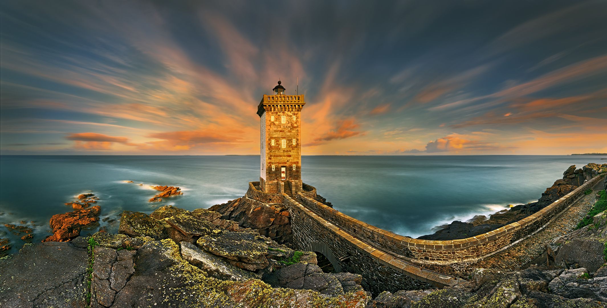 Free download wallpaper Sunset, Sea, Horizon, Coast, Ocean, Stone, Lighthouse, Man Made on your PC desktop