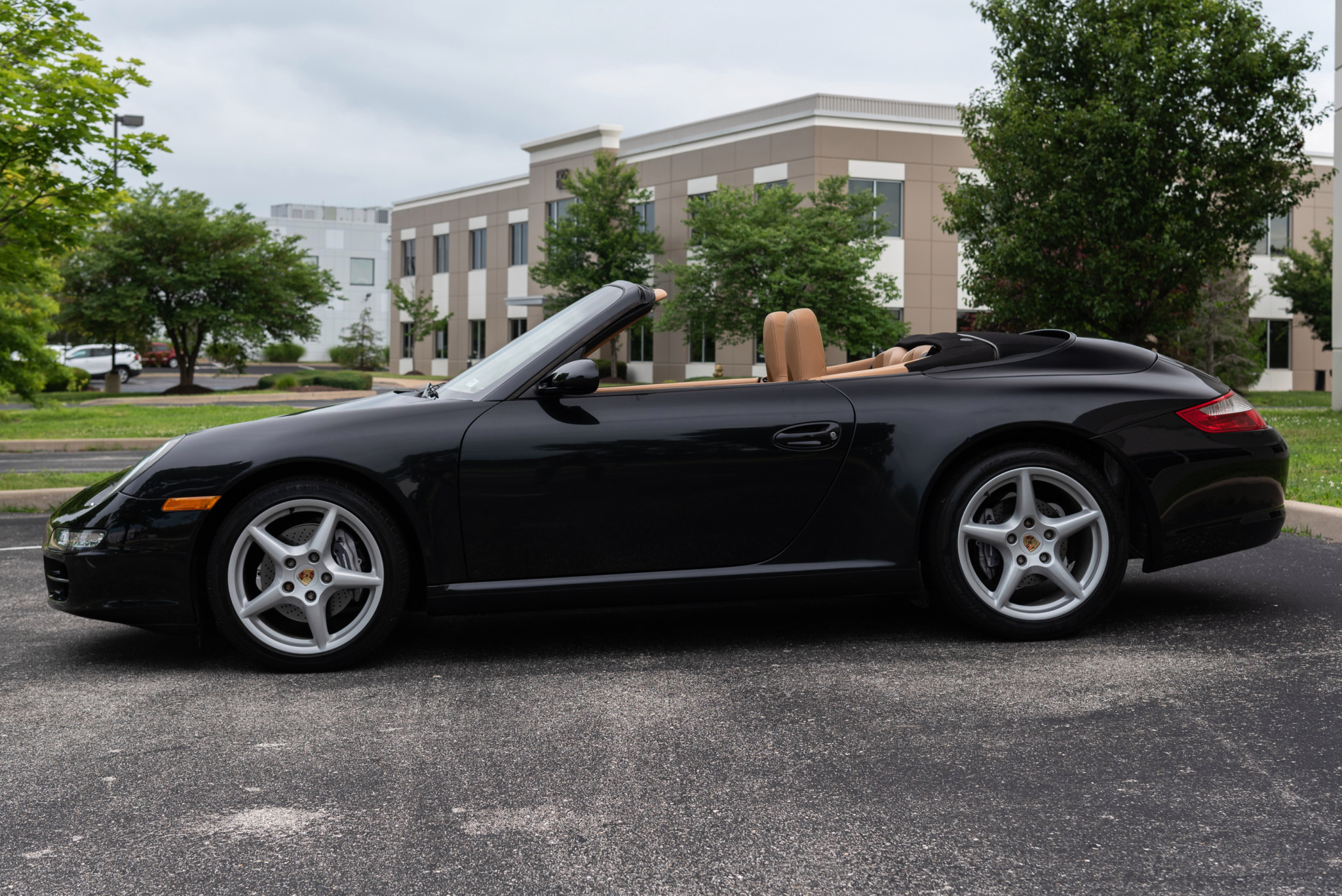 Téléchargez gratuitement l'image Porsche, Voiture, Convertible, Véhicules, Porsche 911 Carrera, Voiture Noire sur le bureau de votre PC