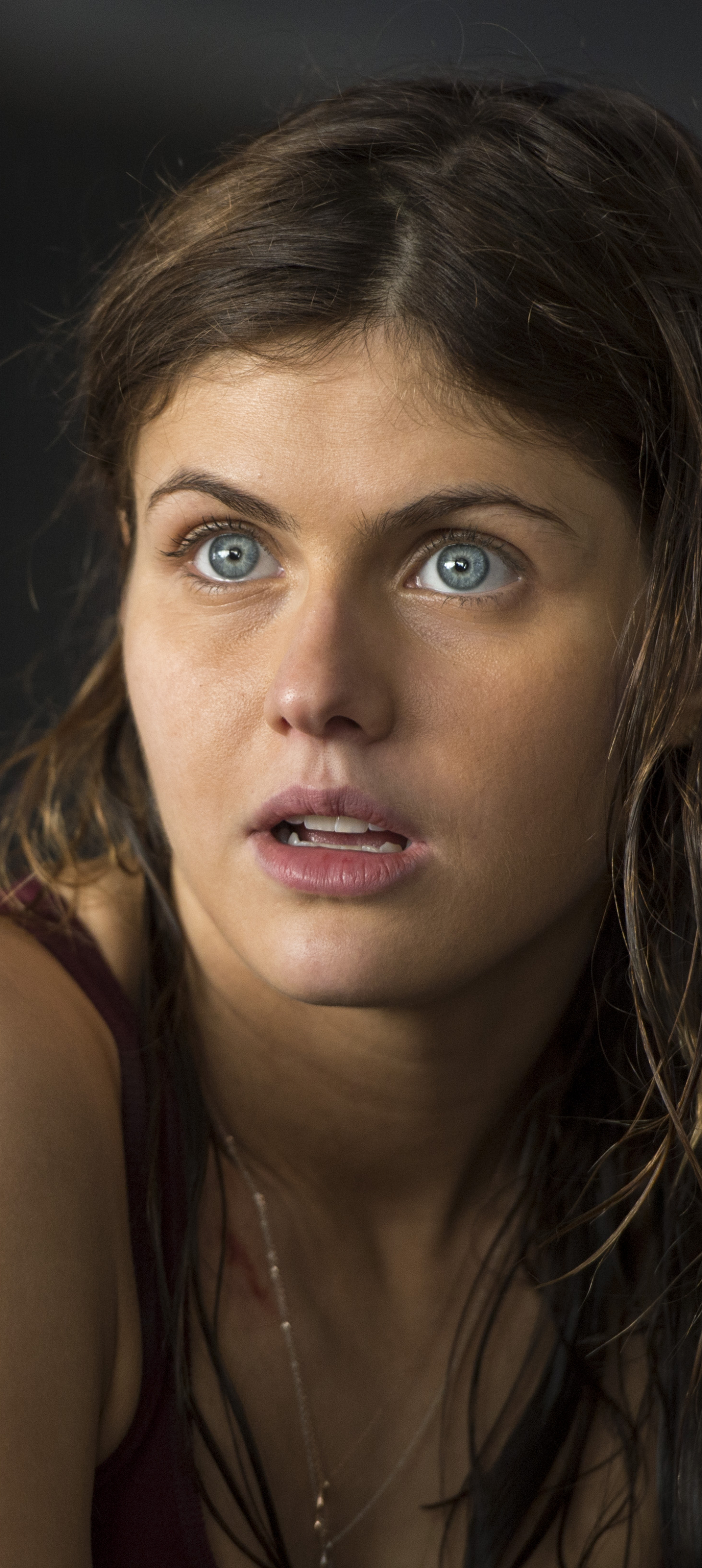 Download mobile wallpaper Brunette, Blue Eyes, Movie, Actress, Alexandra Daddario, San Andreas for free.