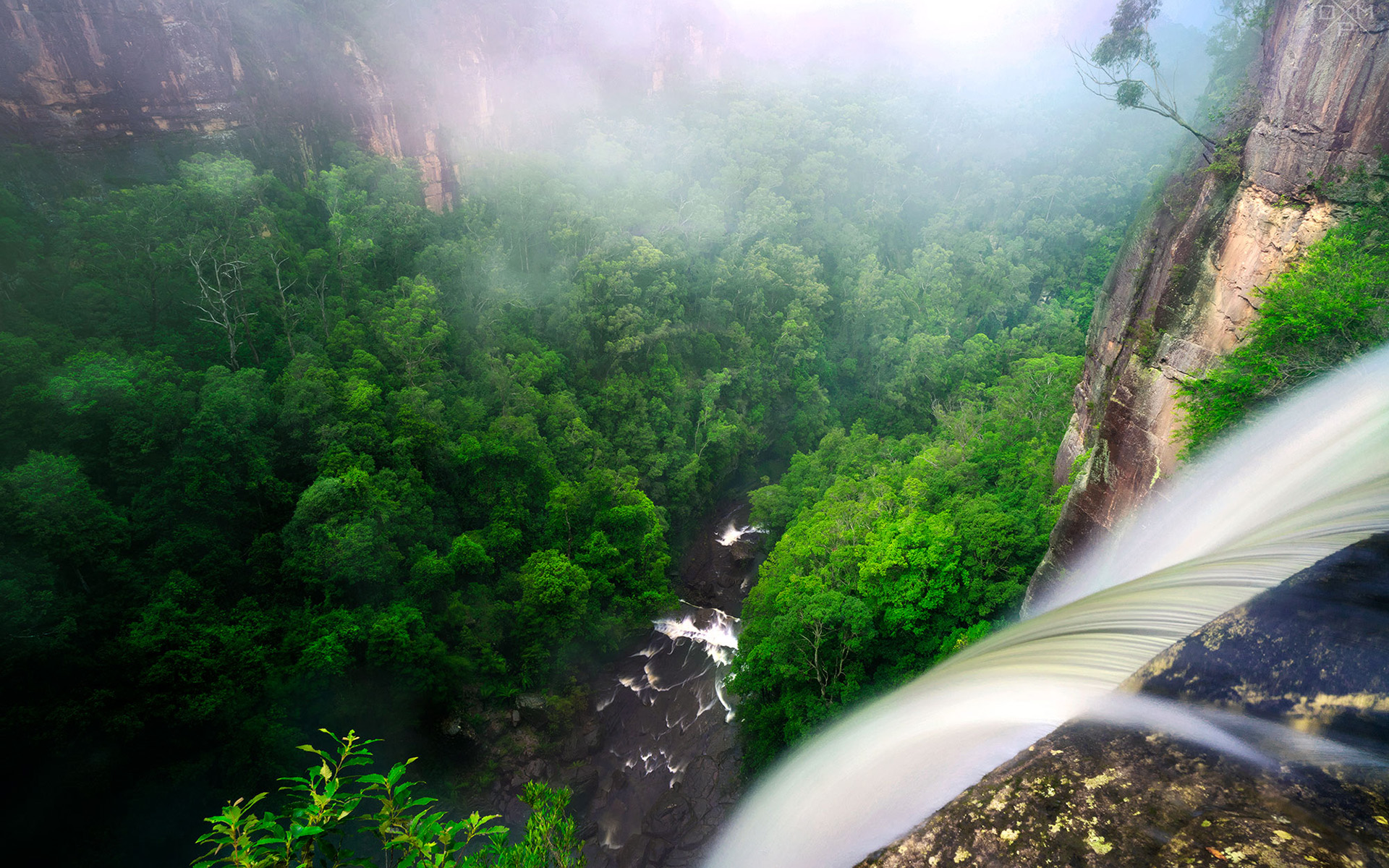 Скачати мобільні шпалери Вода, Річка, Каньйон, Водоспади, Водоспад, Туман, Земля, Тропічний Ліс безкоштовно.