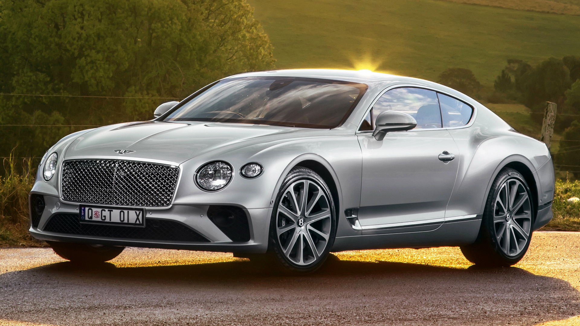 Download mobile wallpaper Bentley, Car, Bentley Continental Gt, Vehicles, Grand Tourer, Silver Car for free.