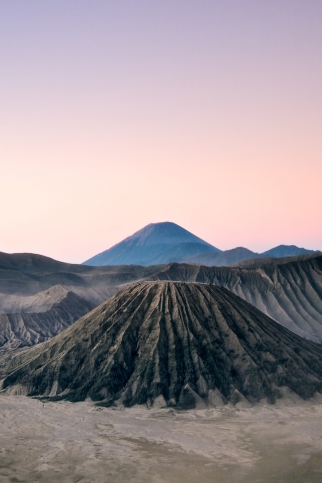 Descarga gratuita de fondo de pantalla para móvil de Monte Bromo, Volcanes, Tierra/naturaleza.