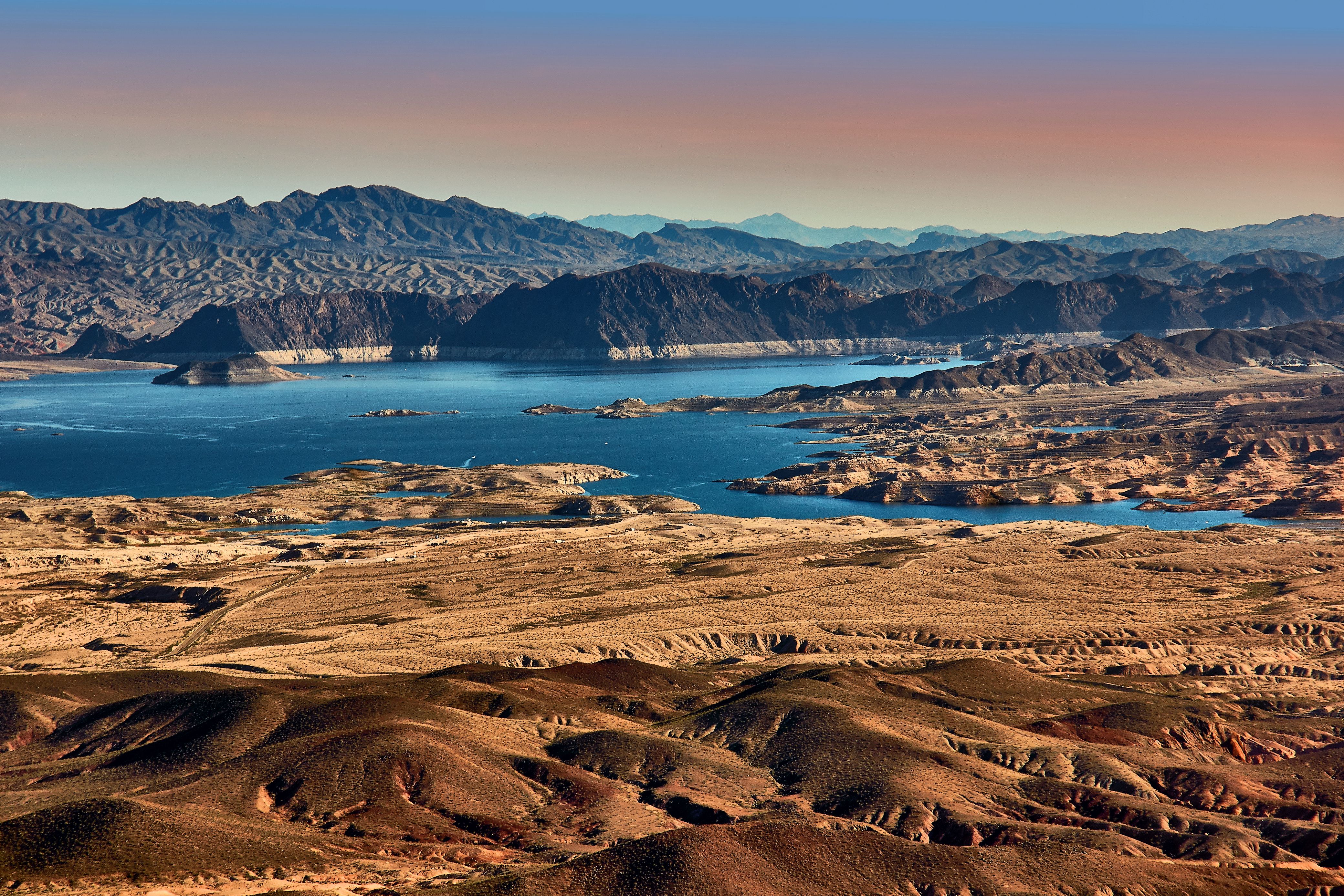 Descarga gratuita de fondo de pantalla para móvil de Paisaje, Montañas, Montaña, Lago, Tierra/naturaleza.