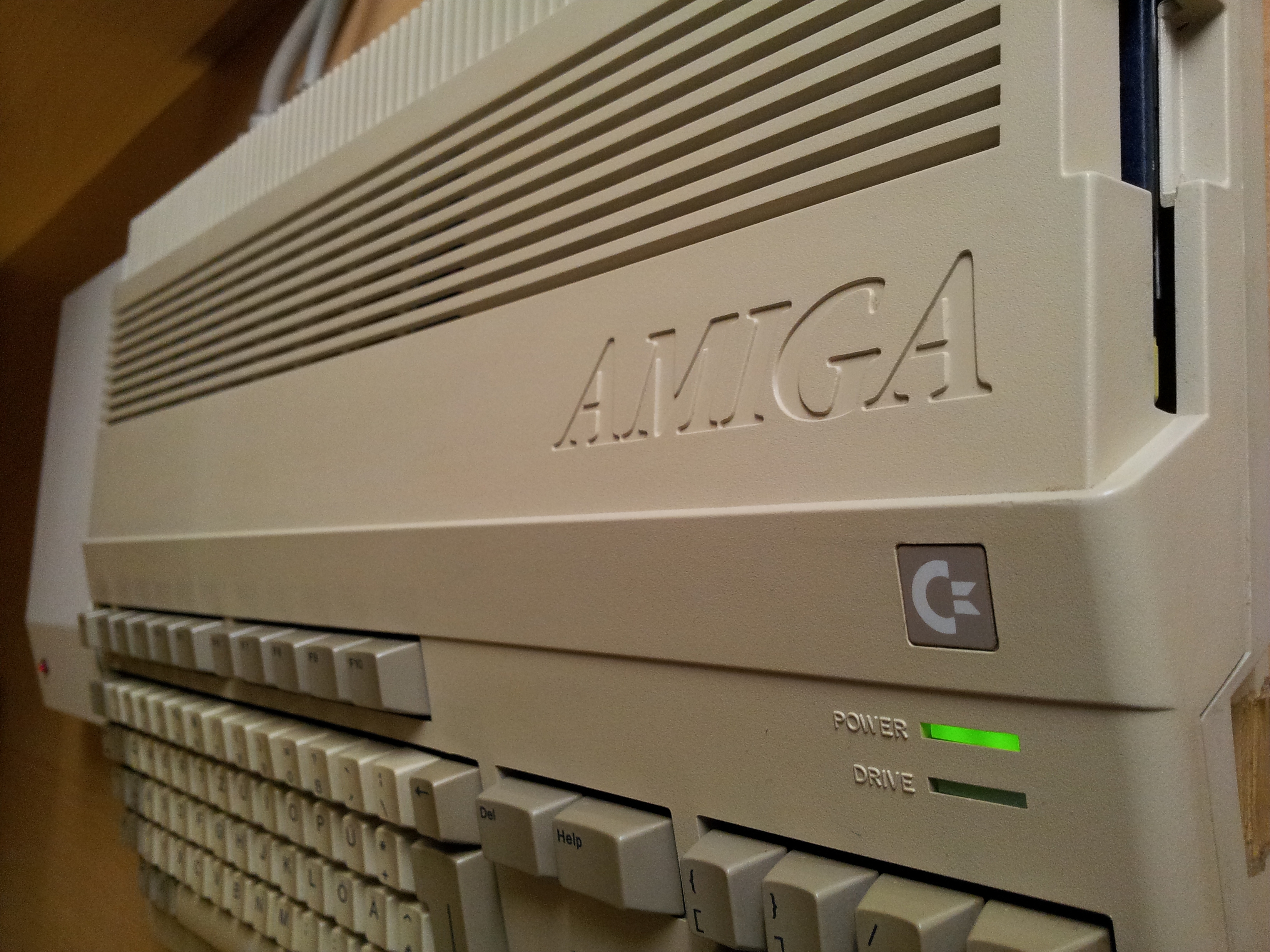 677959 Bildschirmschoner und Hintergrundbilder Commodore Amiga auf Ihrem Telefon. Laden Sie  Bilder kostenlos herunter