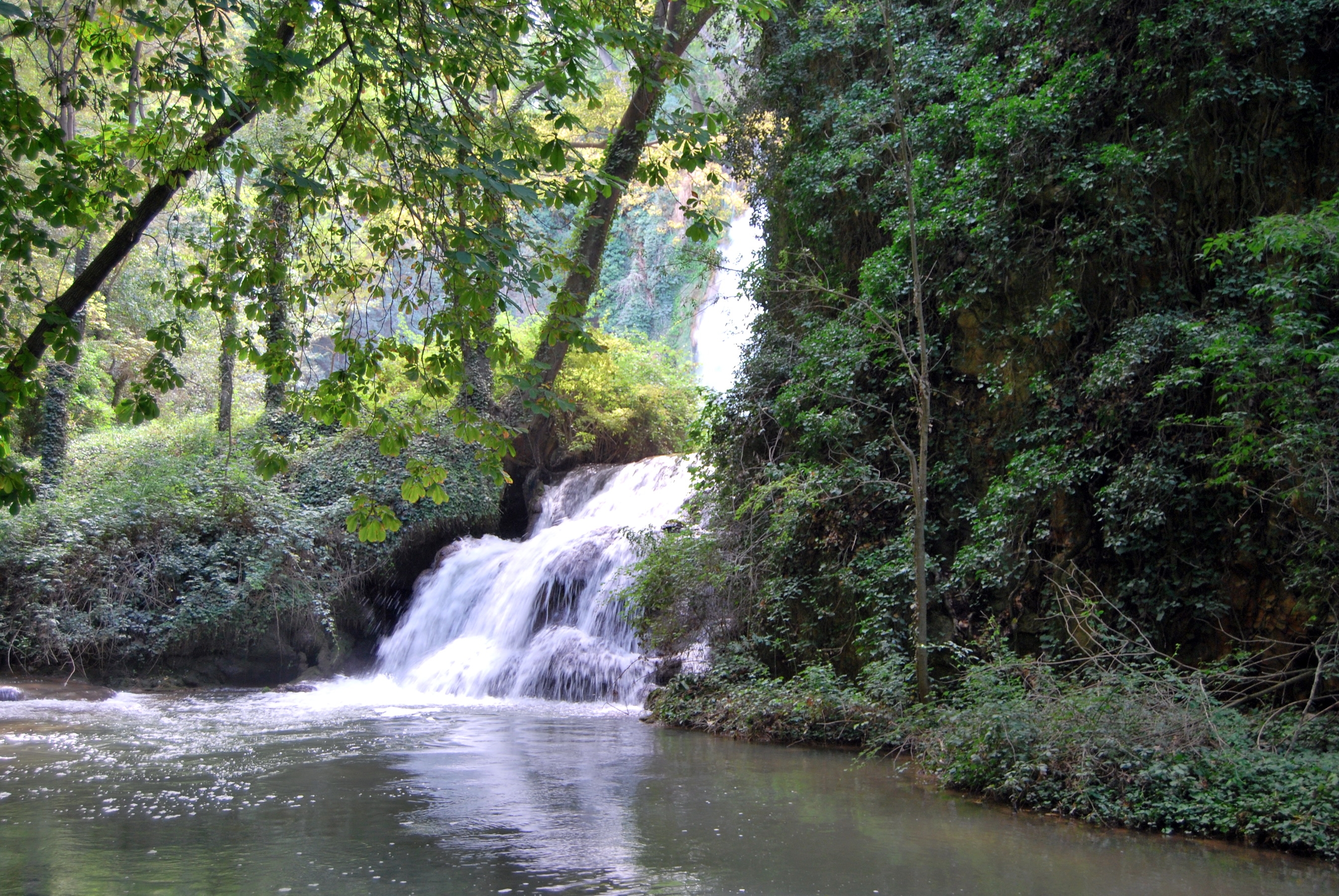 Free download wallpaper Waterfall, Spain, Aragon Nuevalos, Nature, Trees, Forest on your PC desktop
