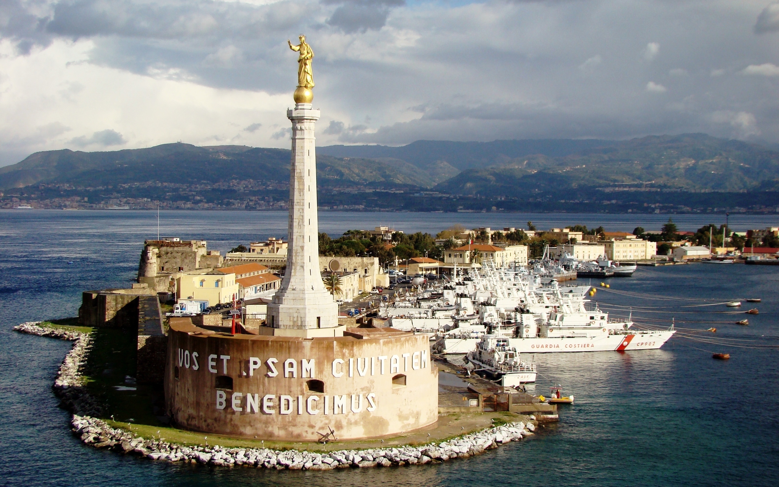 Laden Sie das Hafen, Menschengemacht, Messina-Bild kostenlos auf Ihren PC-Desktop herunter