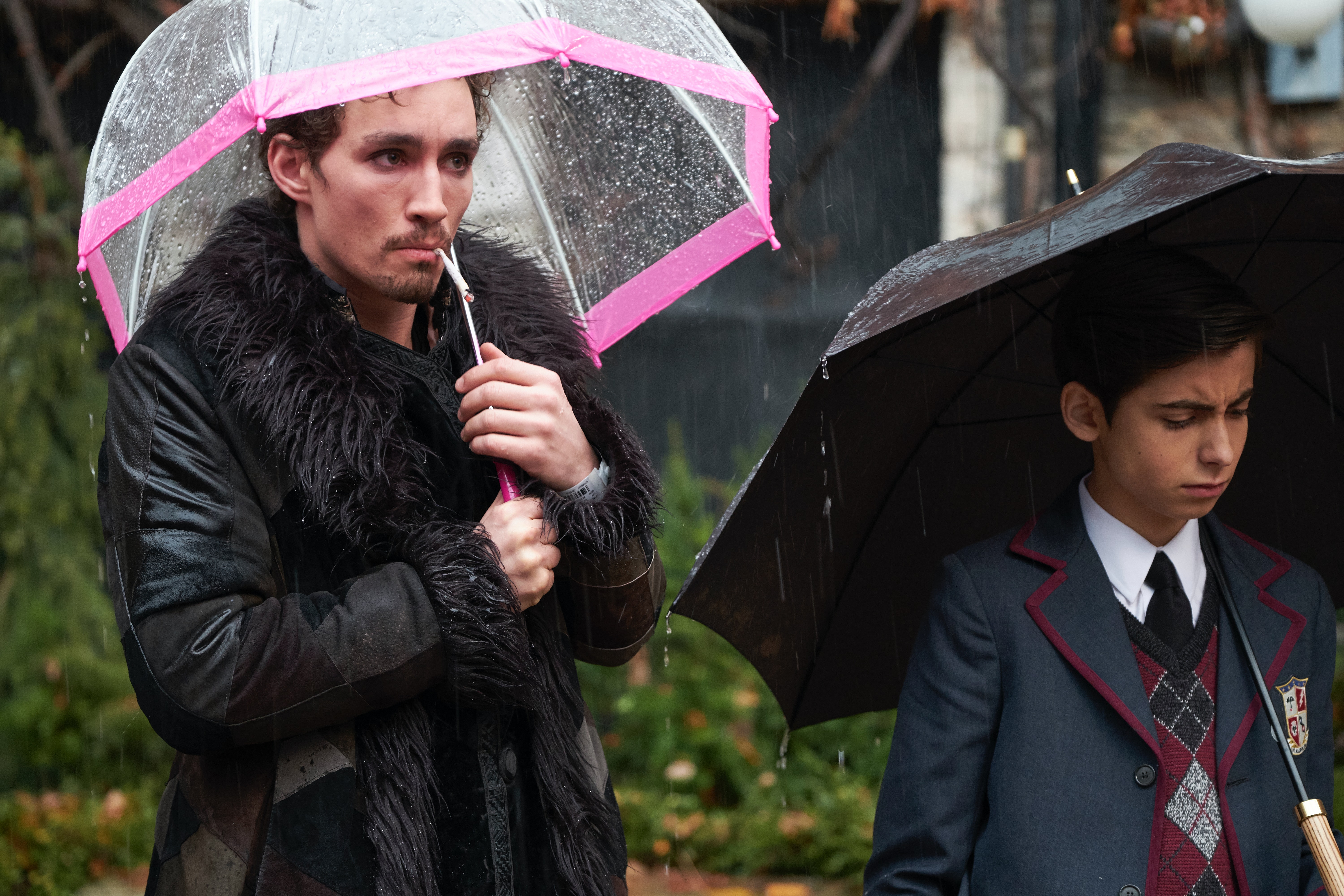 number five (the umbrella academy), tv show, the umbrella academy, aidan gallagher, klaus hargreeves, robert sheehan