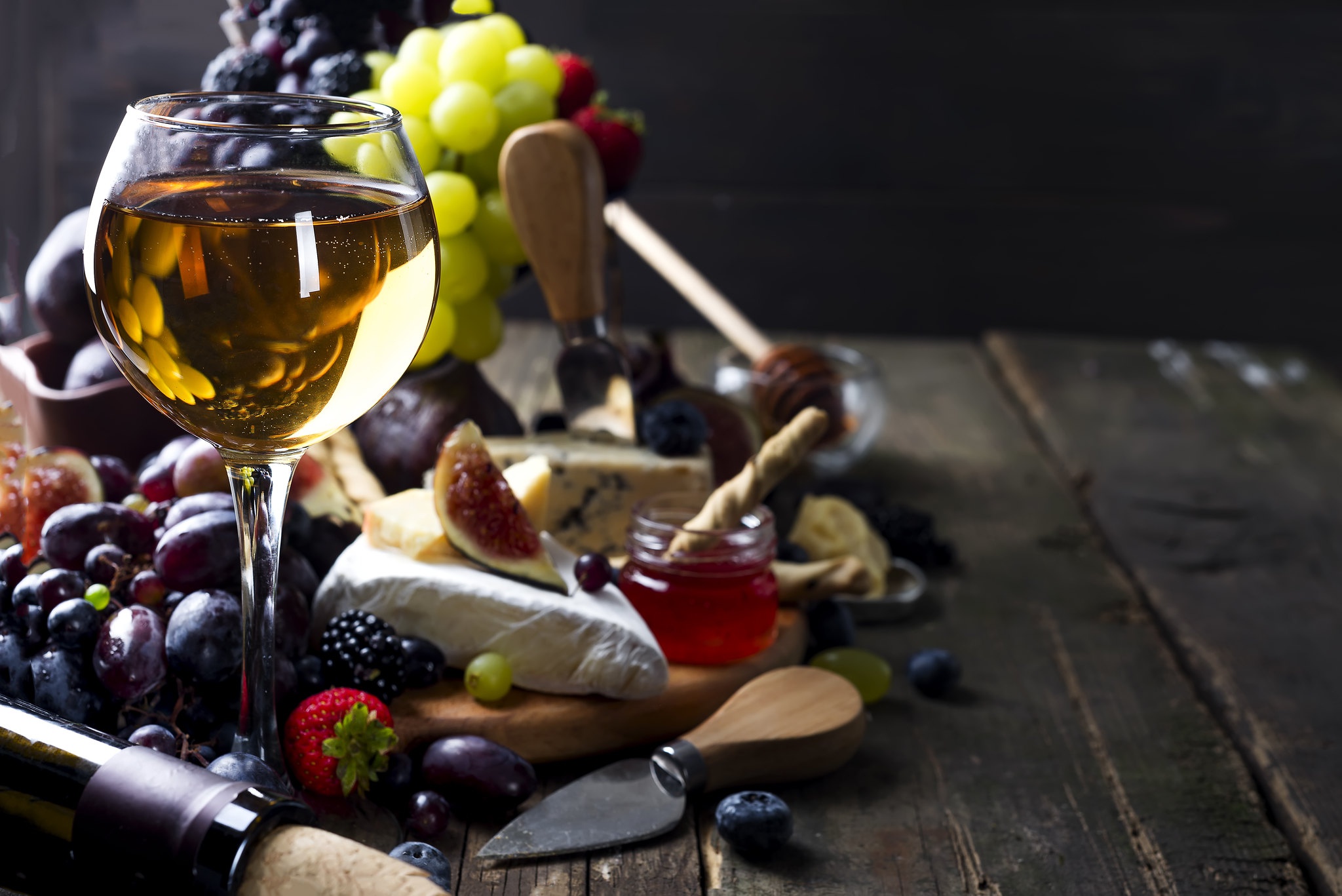 Laden Sie das Wein, Glas, Frucht, Feige, Käse, Nahrungsmittel, Stillleben-Bild kostenlos auf Ihren PC-Desktop herunter