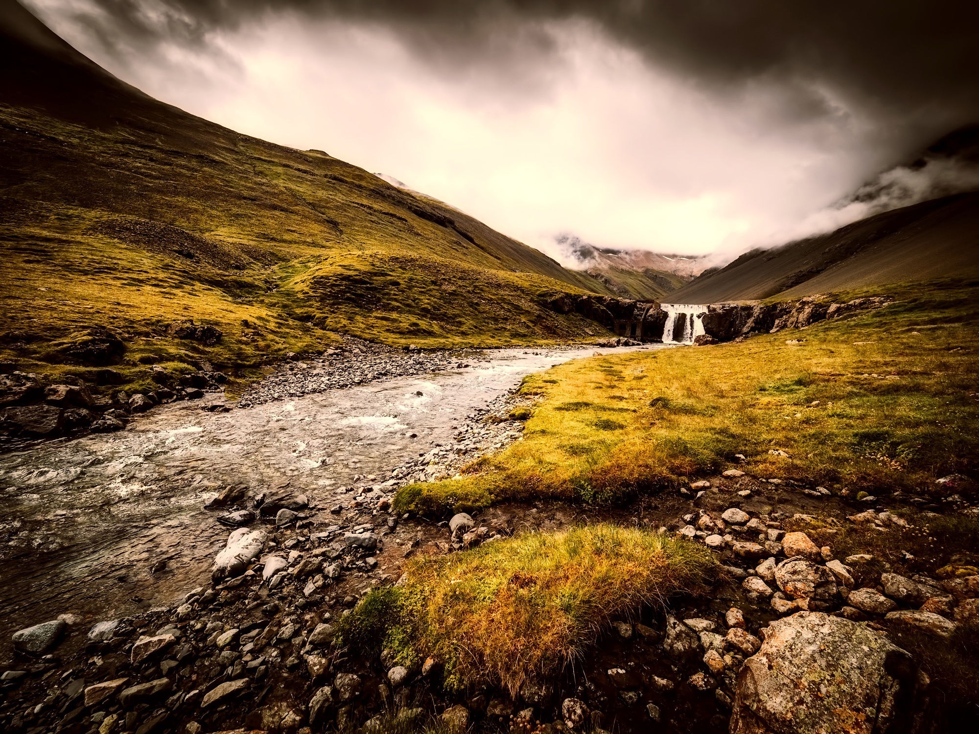 Download mobile wallpaper Nature, Waterfall, Fog, Earth, River for free.