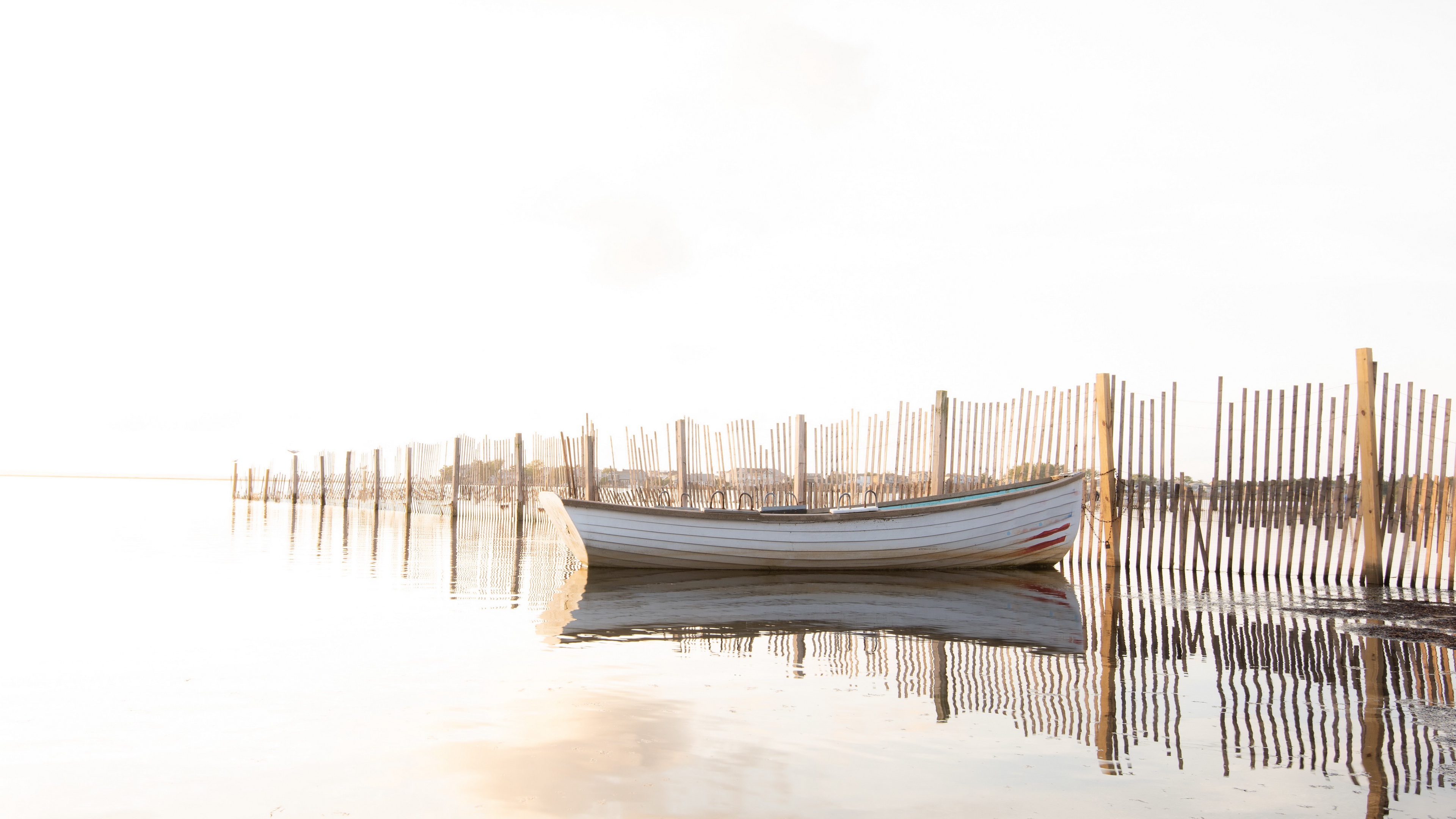 Handy-Wallpaper Natur, See, Boot, Fahrzeuge, Spiegelung kostenlos herunterladen.