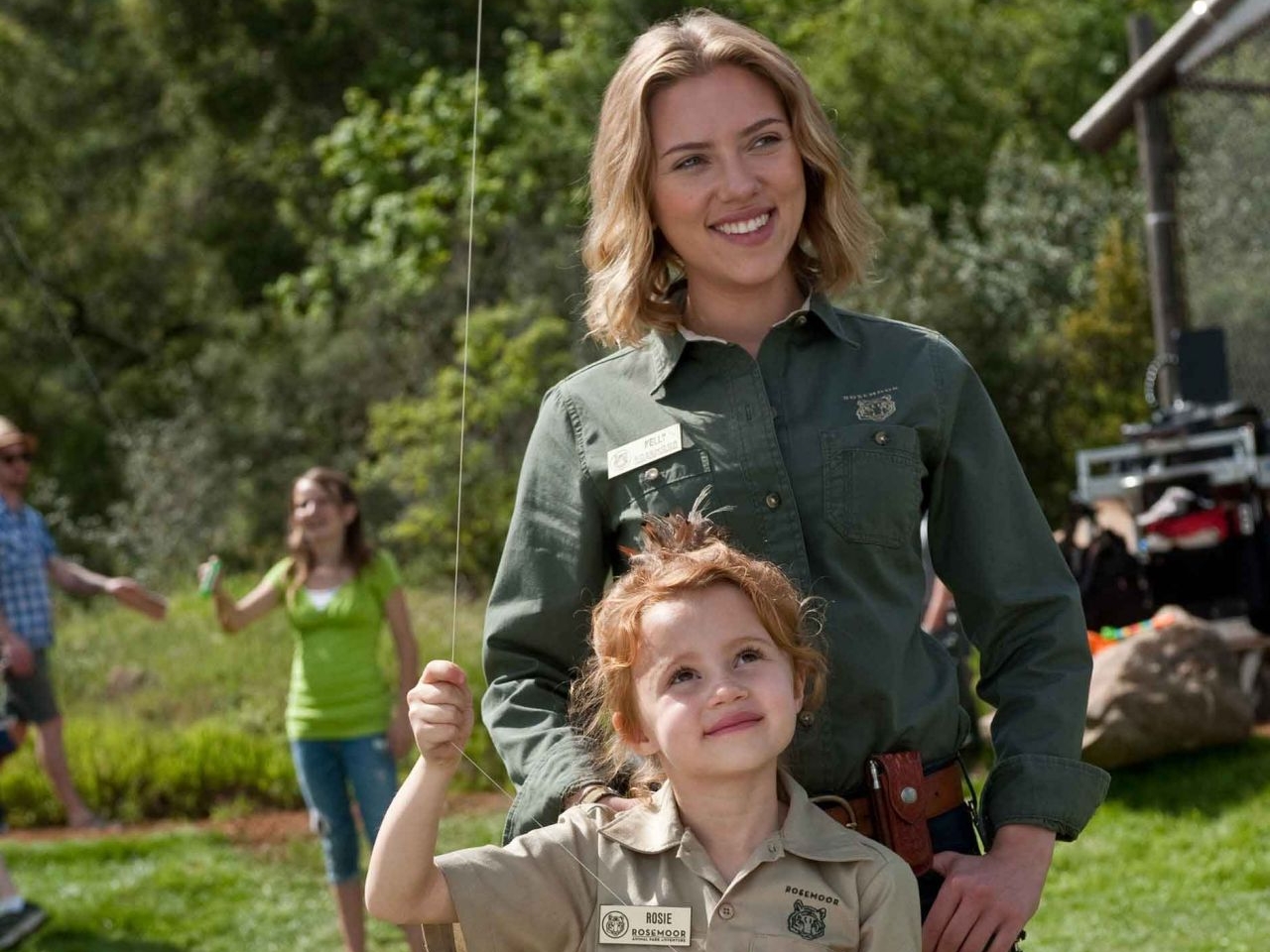 Téléchargez des papiers peints mobile Scarlett Johansson, Film, On A Acheté Un Zoo gratuitement.