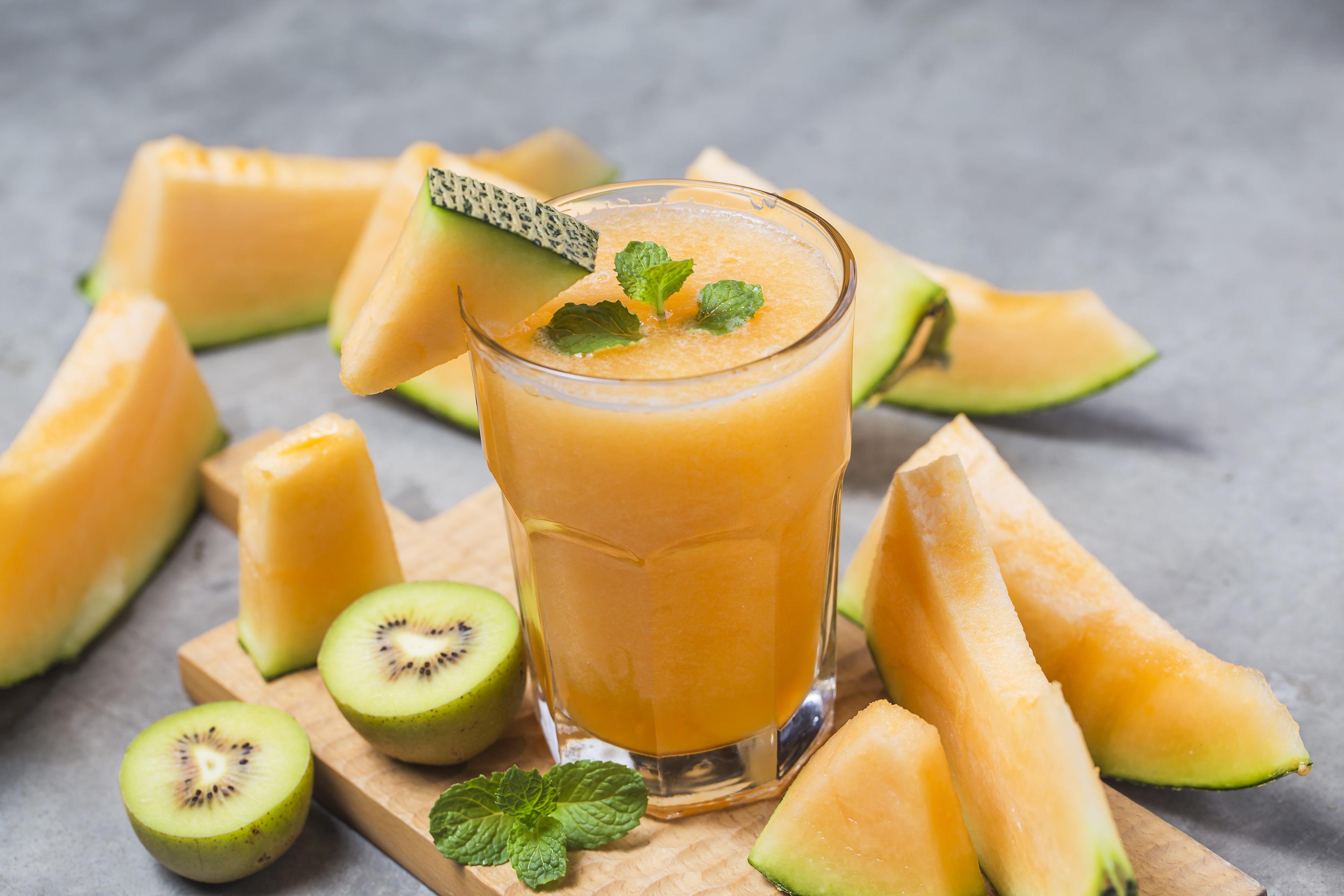 Download mobile wallpaper Food, Kiwi, Fruit, Drink, Juice, Melon for free.