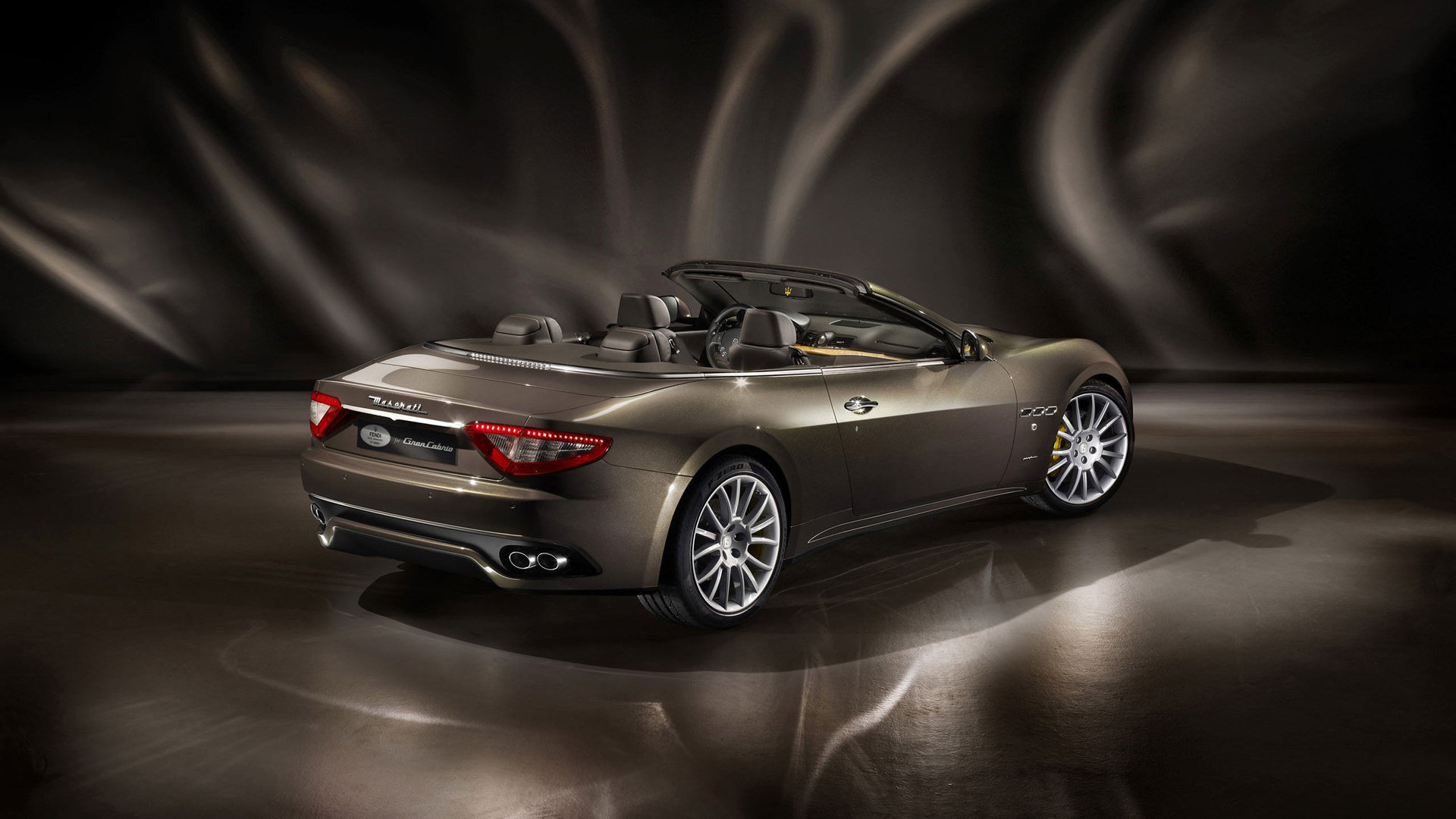 Laden Sie Maserati Grancabrio HD-Desktop-Hintergründe herunter