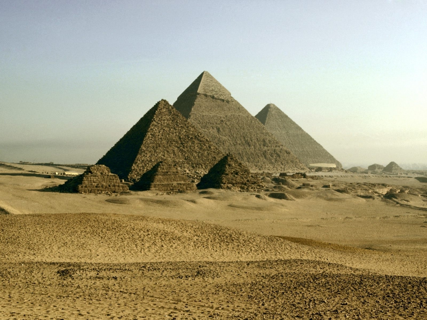 Завантажити шпалери Піраміди на телефон безкоштовно
