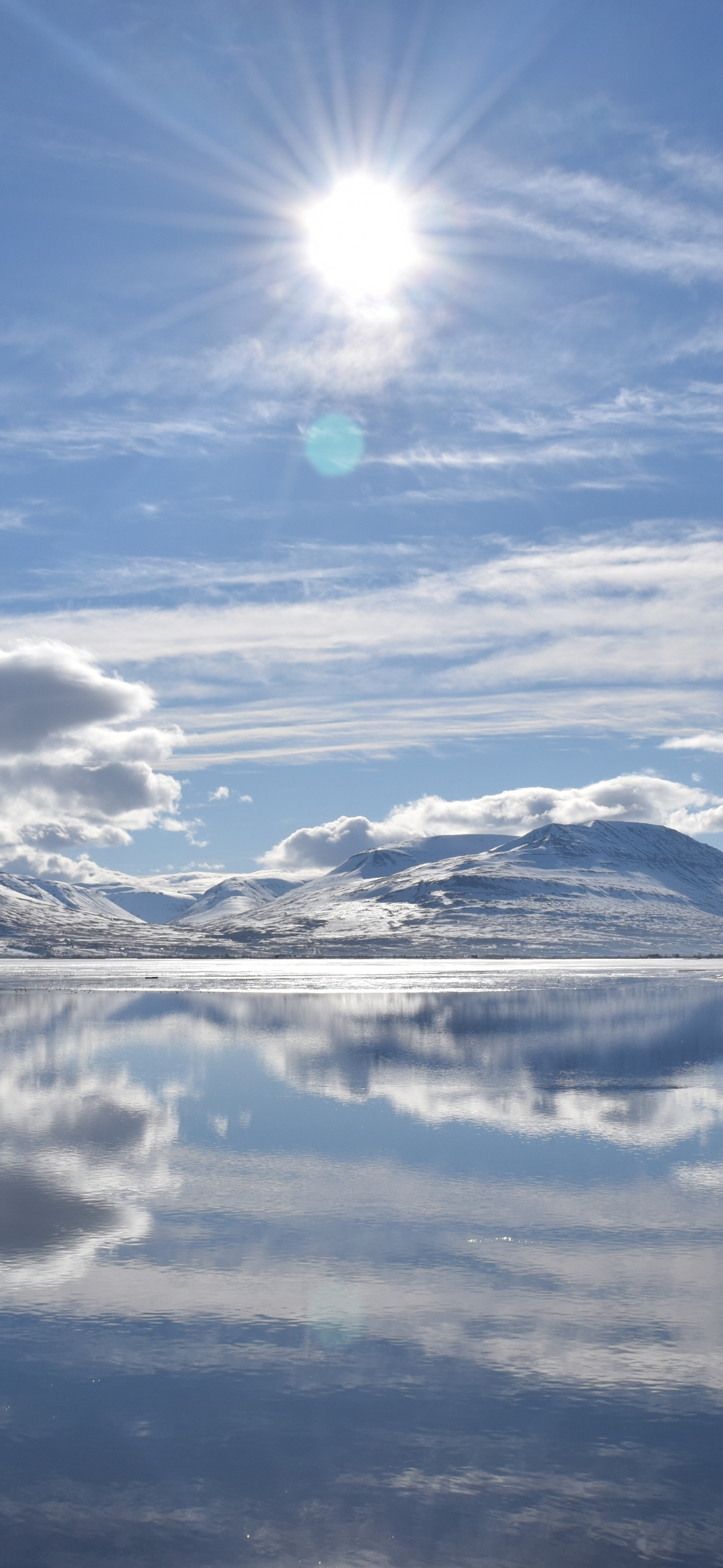 無料モバイル壁紙風景, 冬, 水, 雪, 湖, 反射, 地球, アイスランド, 太陽, サンビーム, クラウド, サンビーンをダウンロードします。