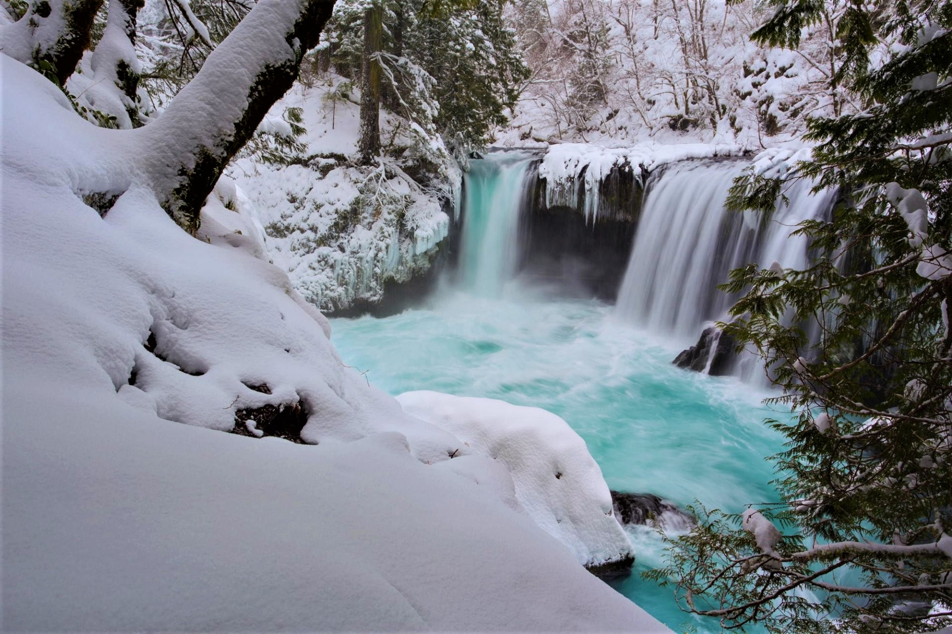 Download mobile wallpaper Winter, Ice, Snow, Waterfall, Earth for free.