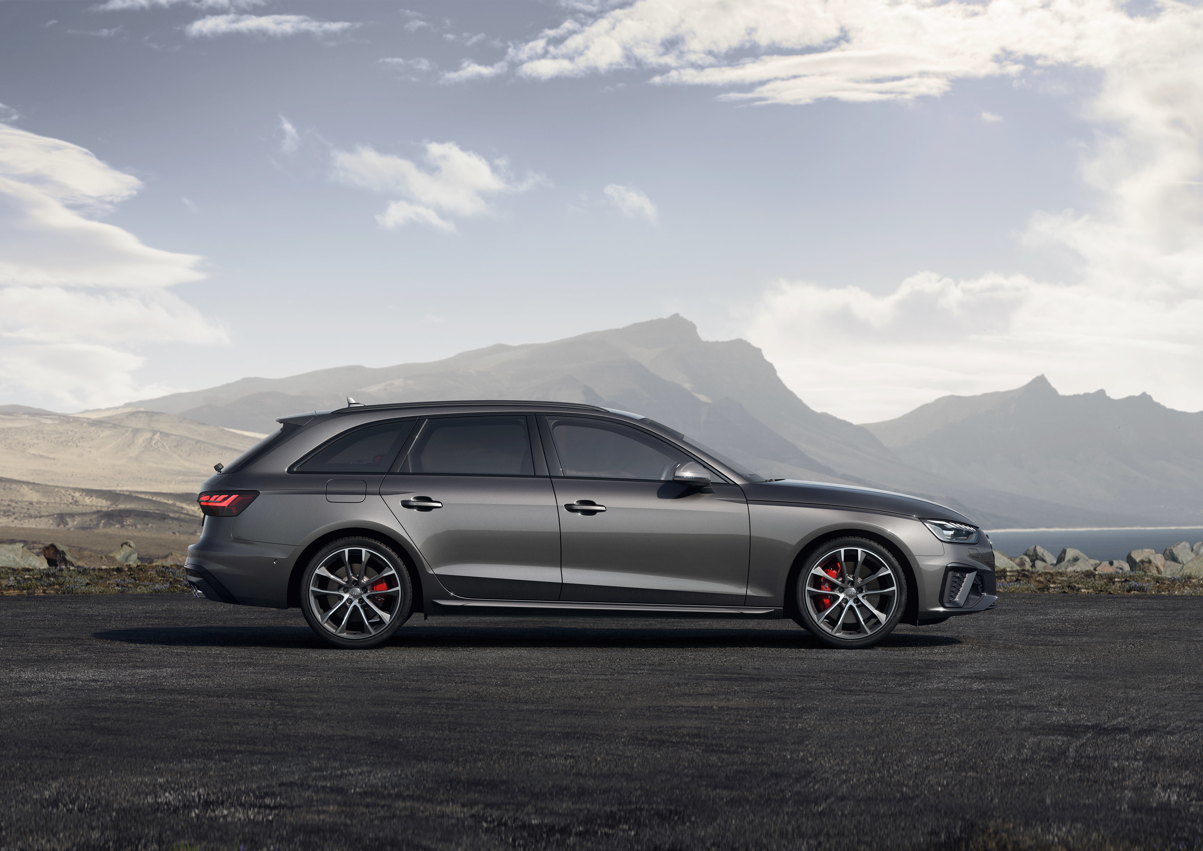 Download mobile wallpaper Audi, Car, Vehicles, Silver Car, Audi S4 Avant for free.