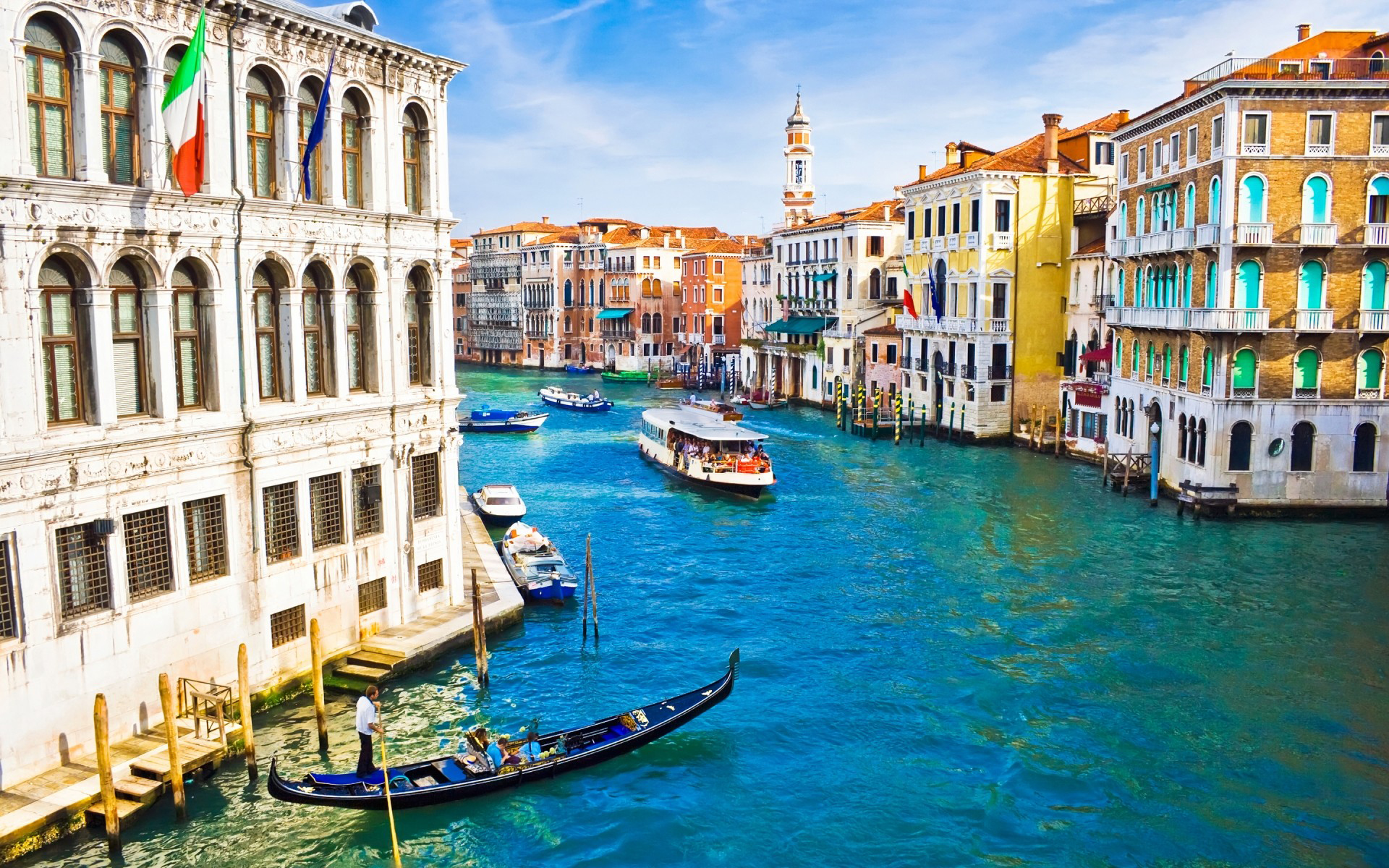 284364 скачать картинку архитектура, италия, сделано человеком, город, лодка, здание, канал, место, венеция, водный путь, города - обои и заставки бесплатно