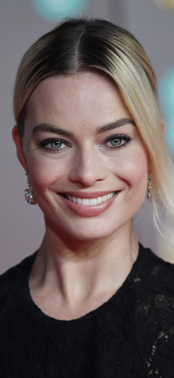 Téléchargez des papiers peints mobile Le Sourire, Blond, Yeux Bleus, Célébrités, Actrice, Australien, Margot Robbie gratuitement.