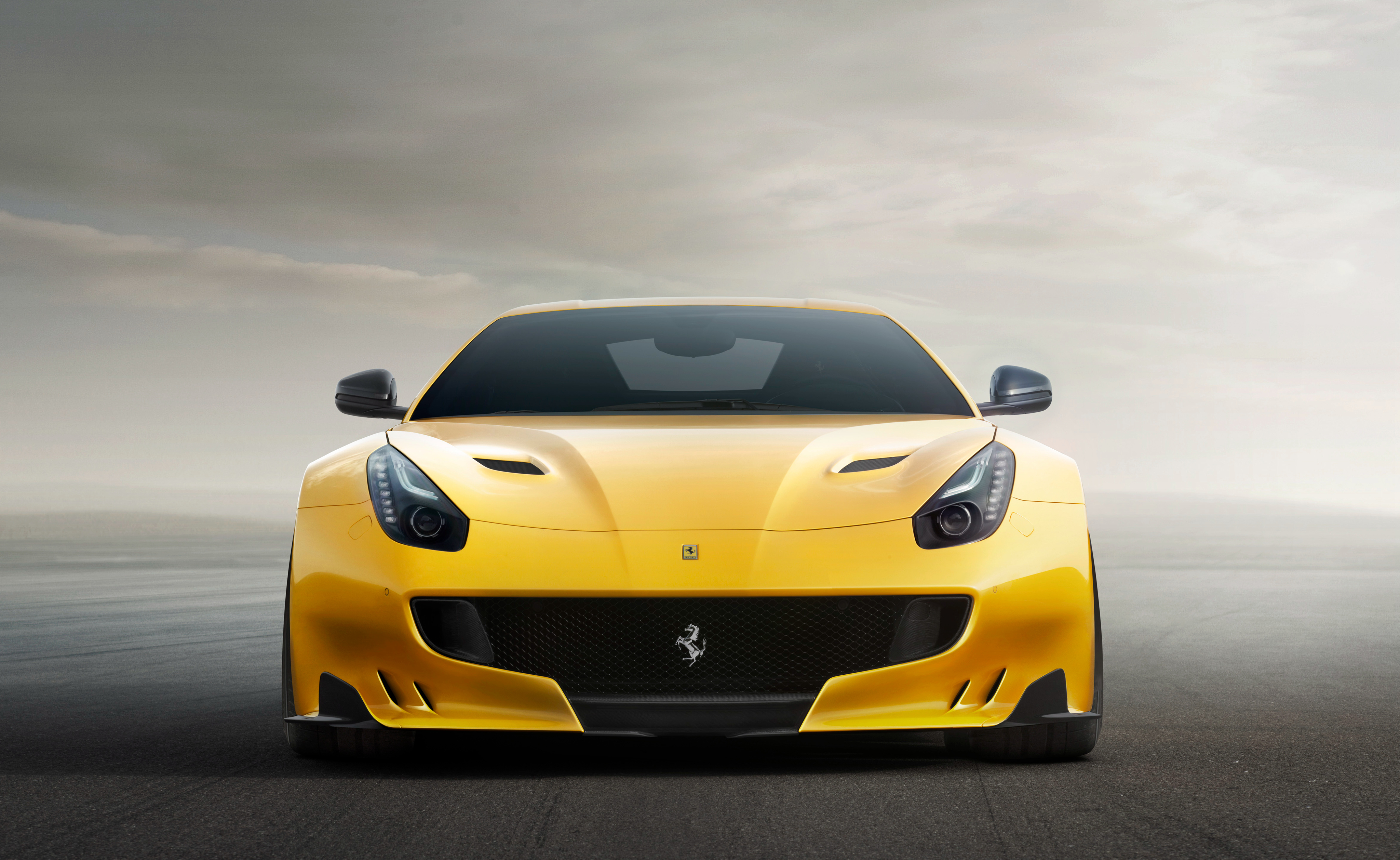 Laden Sie das Ferrari, Autos, Supersportwagen, Fahrzeuge, Gelbes Auto, Ferrari F12 Berlinetta-Bild kostenlos auf Ihren PC-Desktop herunter