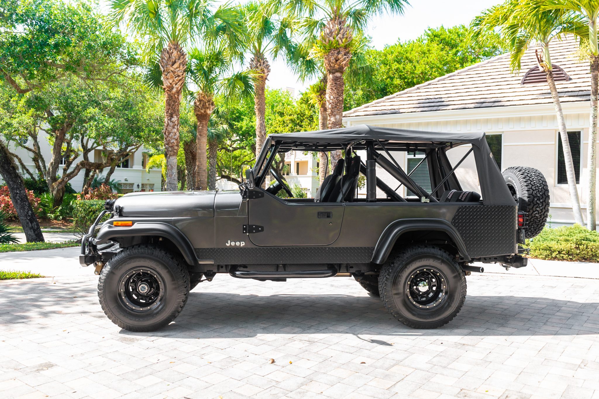 Télécharger des fonds d'écran Jeep Cj 8 Scrambler HD