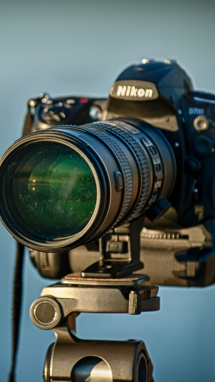 Завантажити шпалери Nikon D700 на телефон безкоштовно