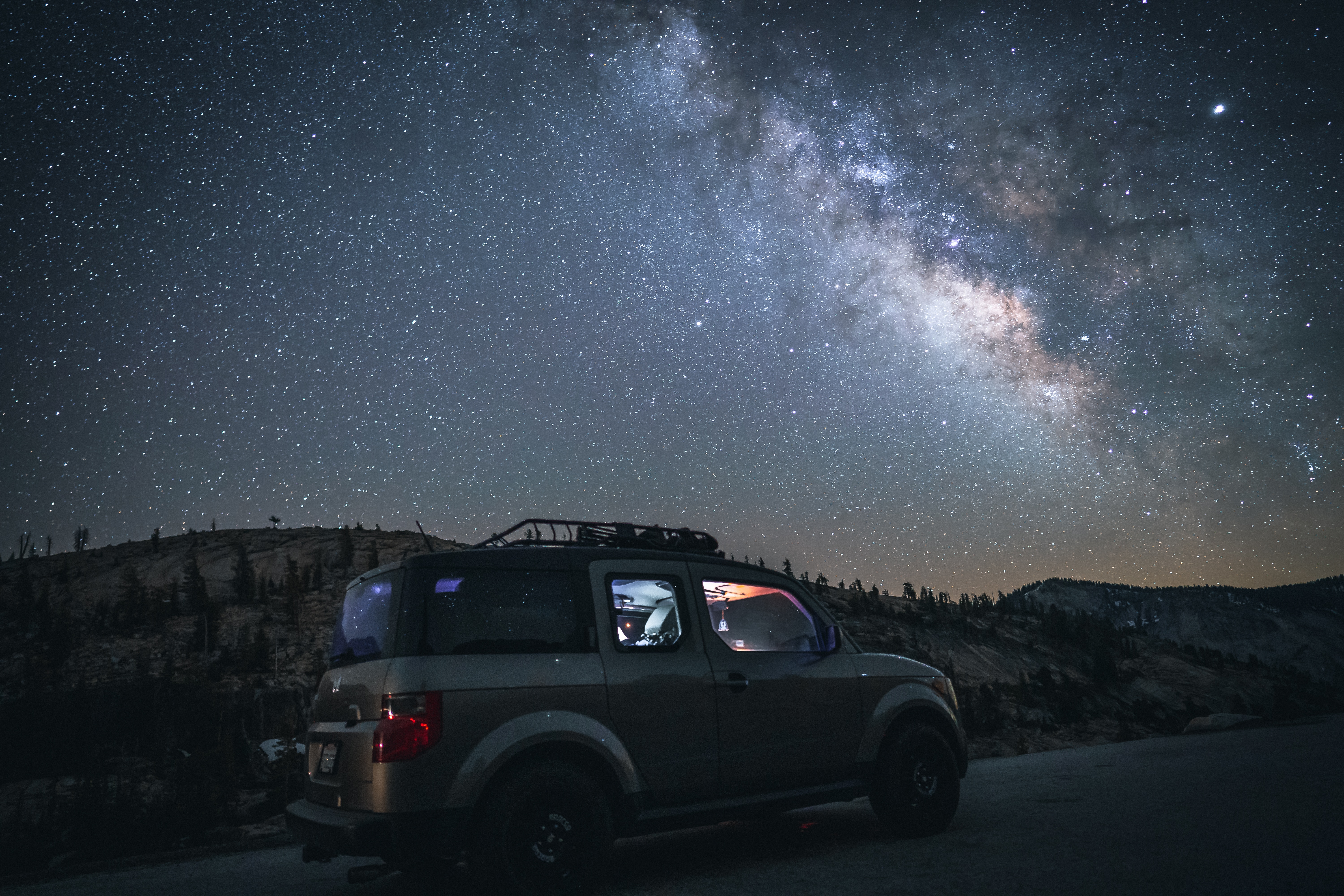 Download background mountains, suv, night, cars, car, starry sky, machine