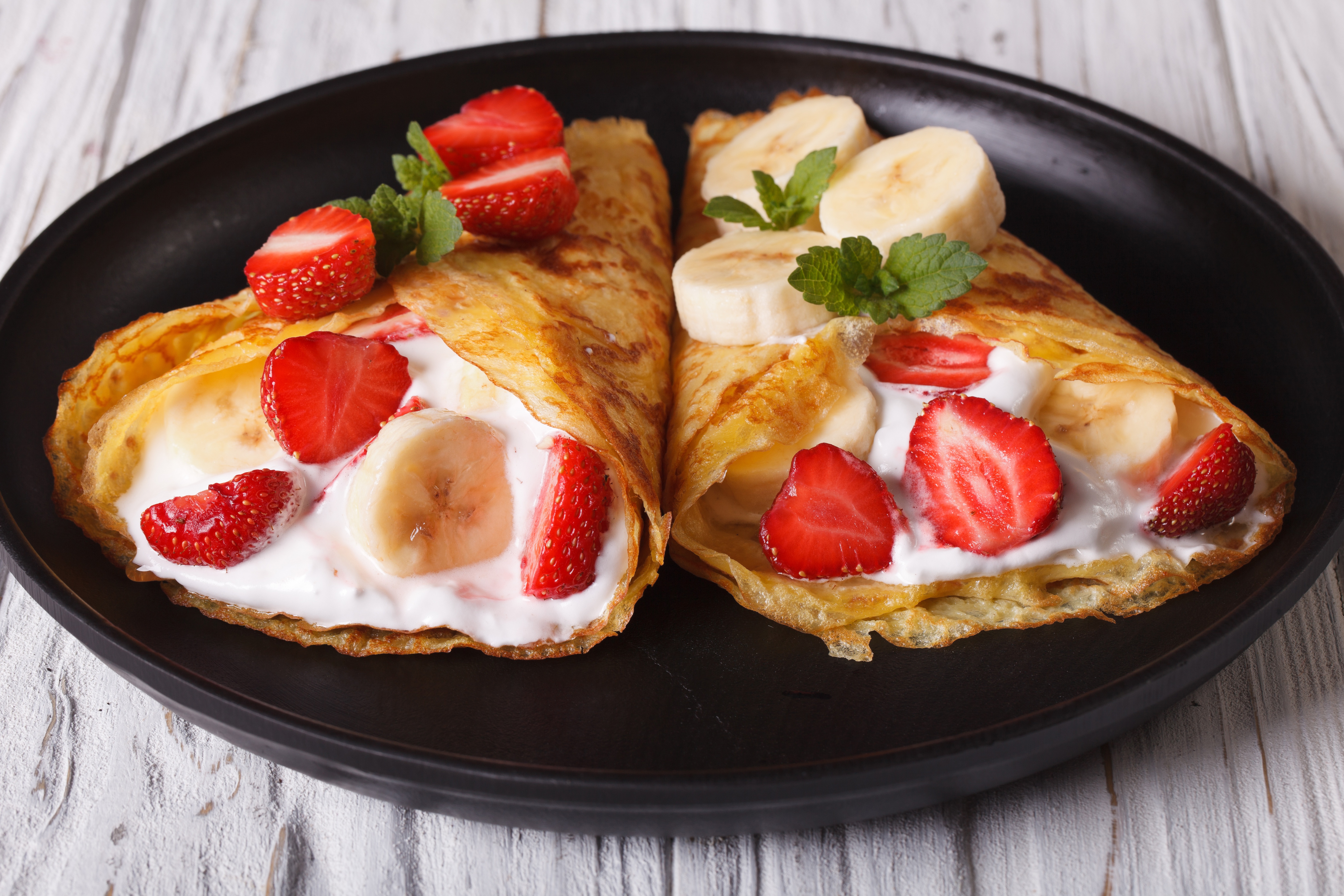 Download mobile wallpaper Food, Strawberry, Berry, Banana, Crêpe for free.