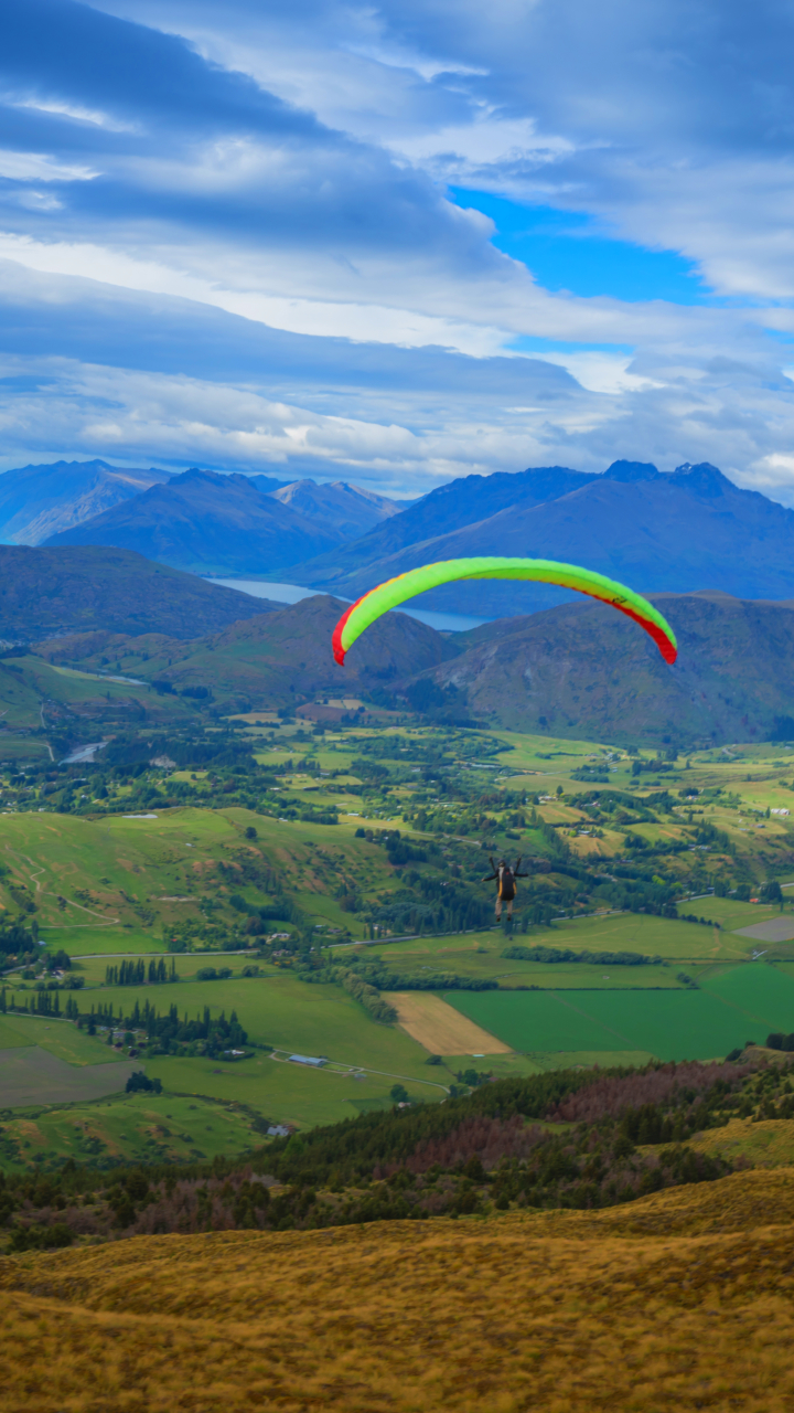1393107 Hintergrundbild herunterladen sport, gleitschirmfliegen, queenstown (neuseeland), neuseeland, landschaft - Bildschirmschoner und Bilder kostenlos