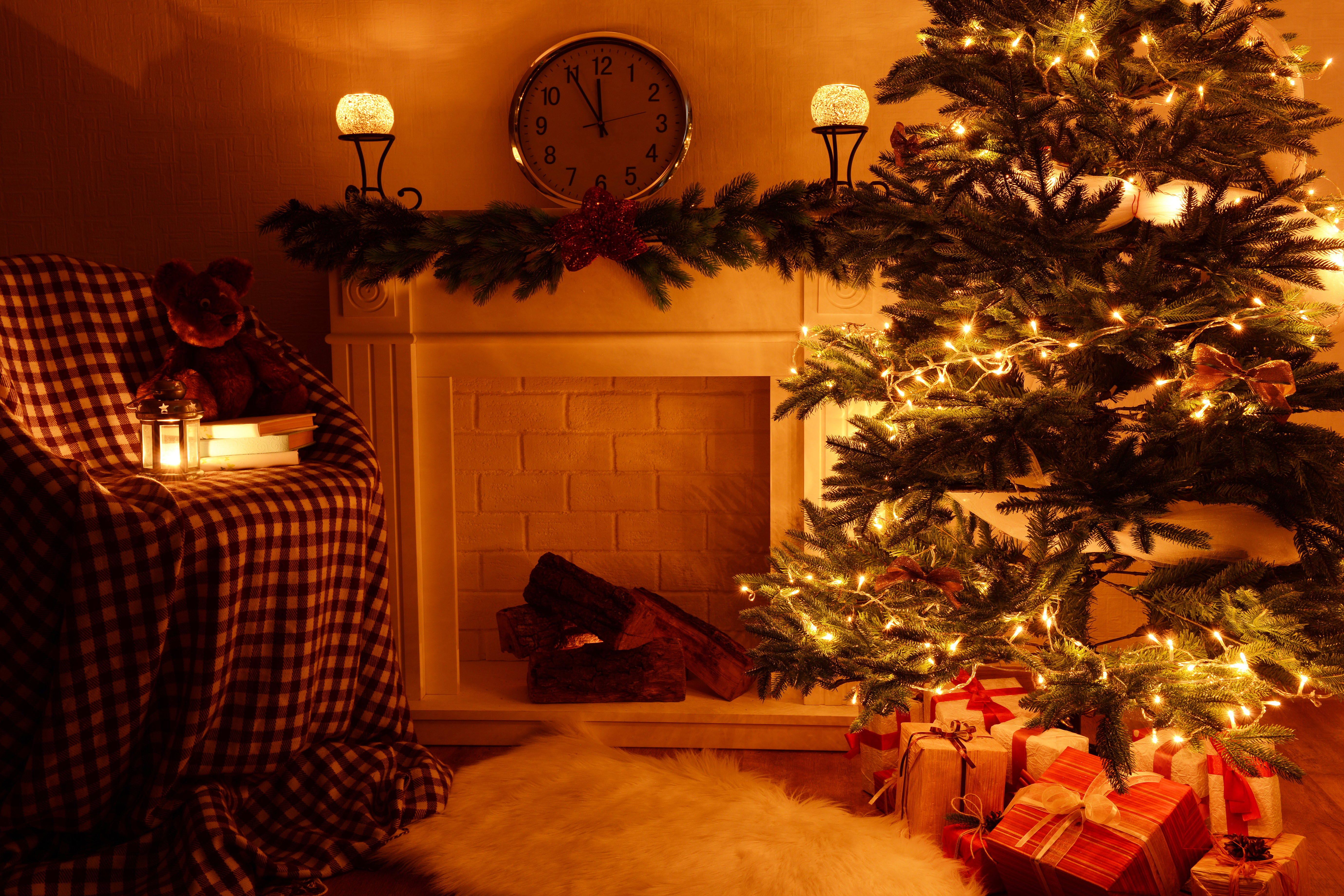 Baixe gratuitamente a imagem Natal, Presente, Árvore De Natal, Feriados, Luzes De Natal na área de trabalho do seu PC