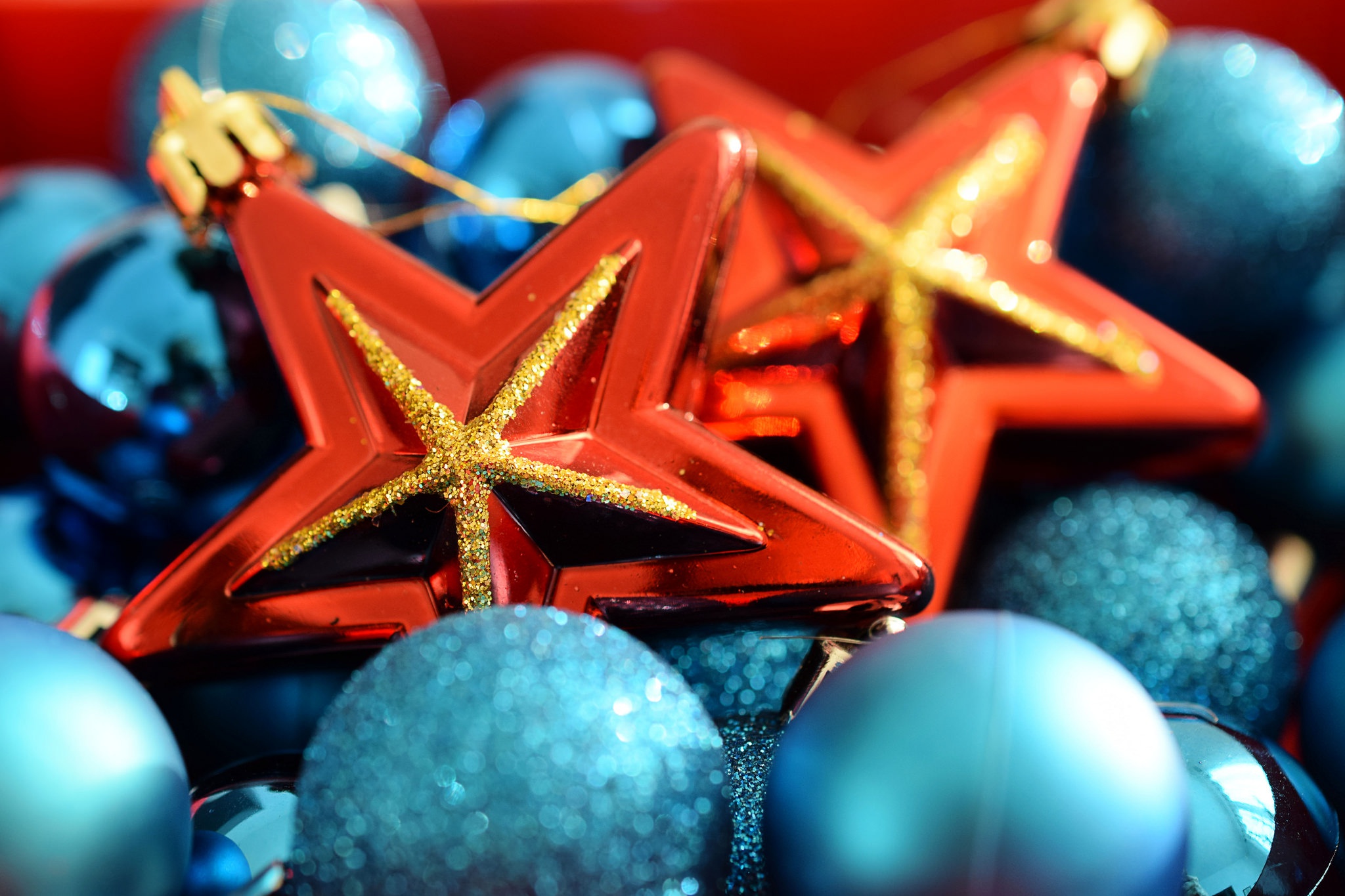 Free download wallpaper Christmas, Holiday, Star, Christmas Ornaments on your PC desktop