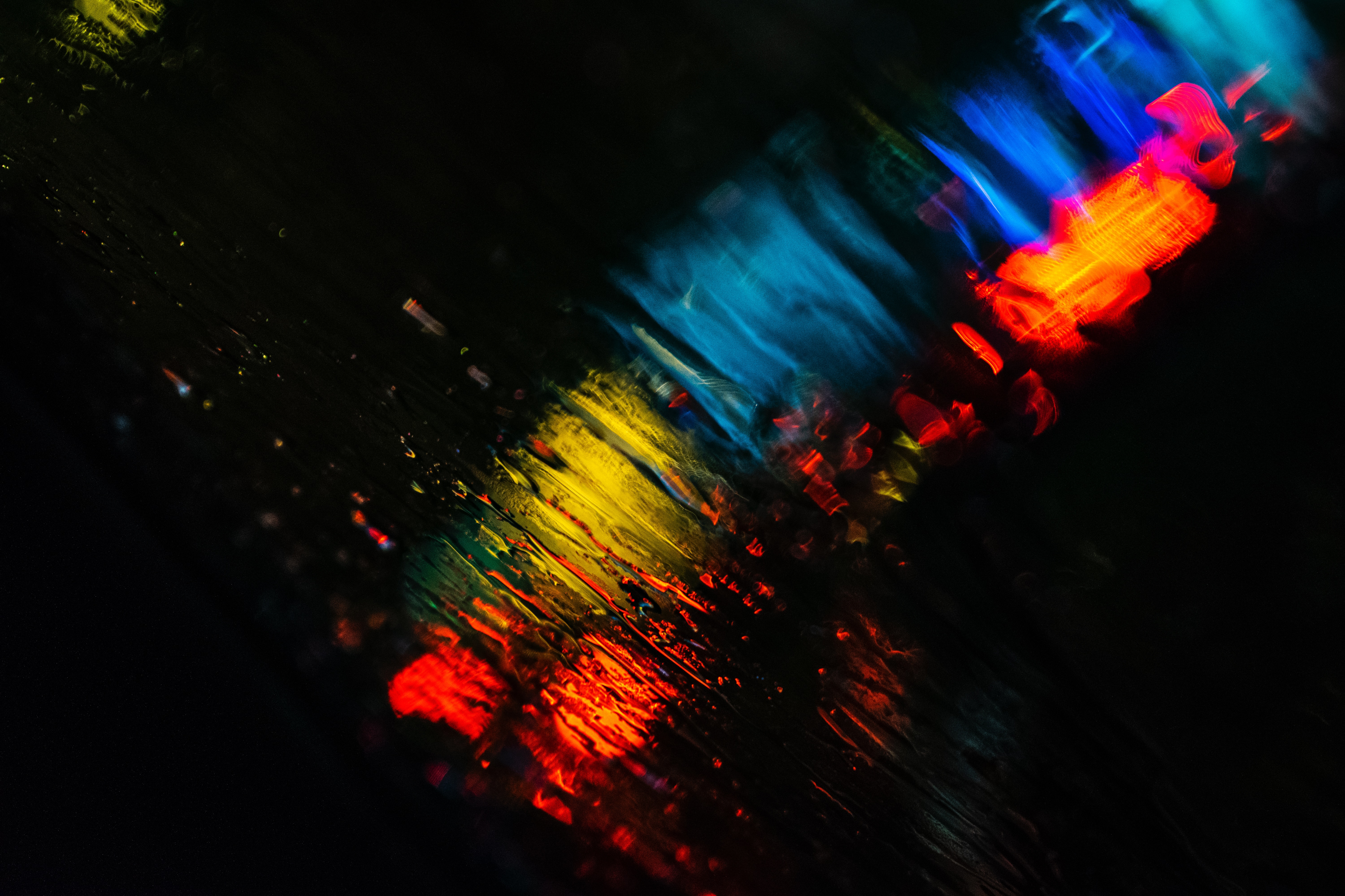 Free download wallpaper Lights, Macro, Blur, Smooth, Glass, Rain on your PC desktop