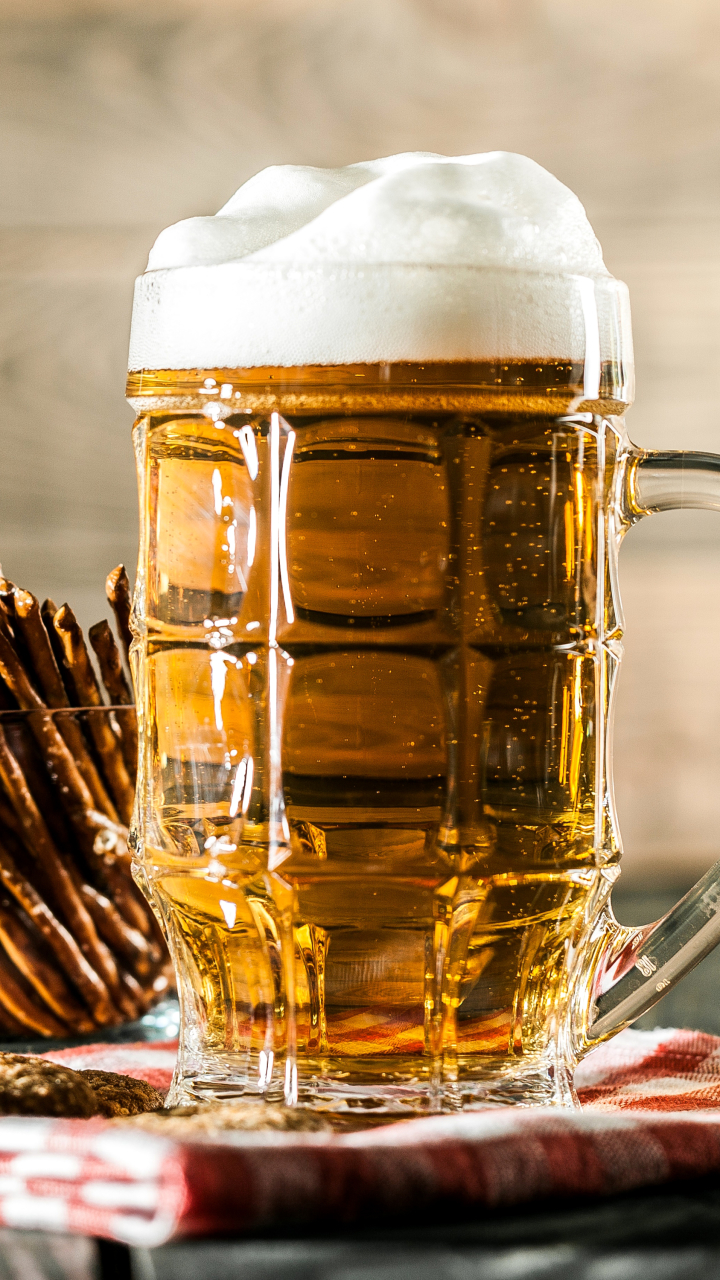 Download mobile wallpaper Food, Beer, Still Life, Glass, Alcohol for free.