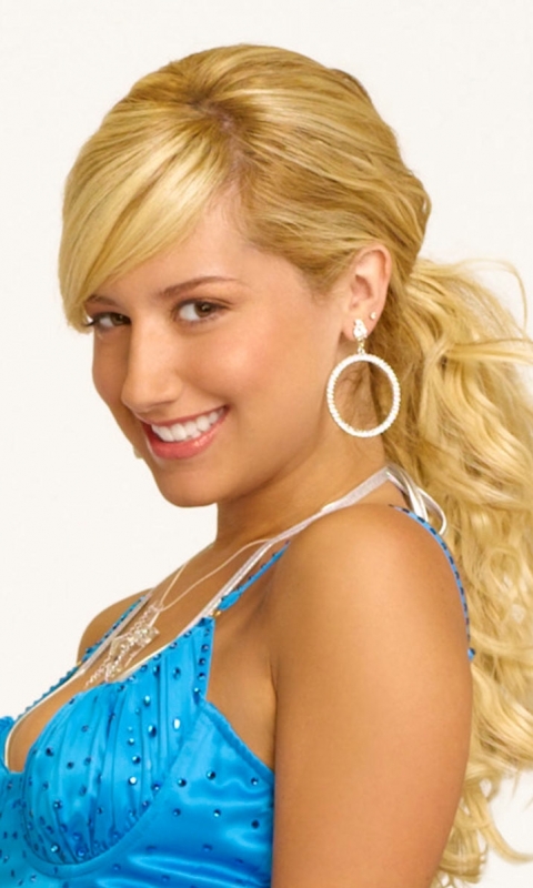 Download mobile wallpaper Celebrity, Ashley Tisdale for free.