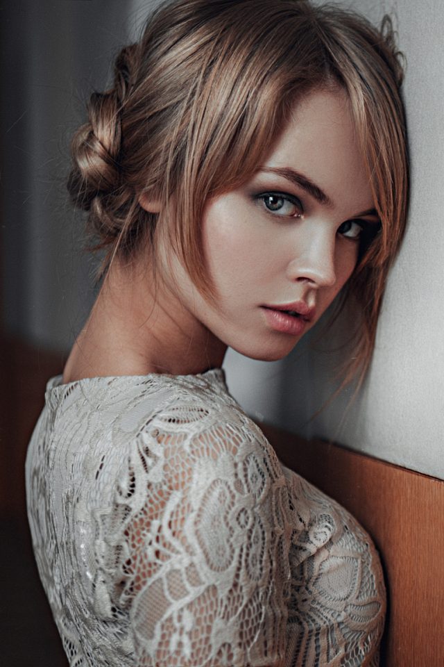 Download mobile wallpaper Brunette, Model, Women, Green Eyes, Anastasiya Scheglova for free.