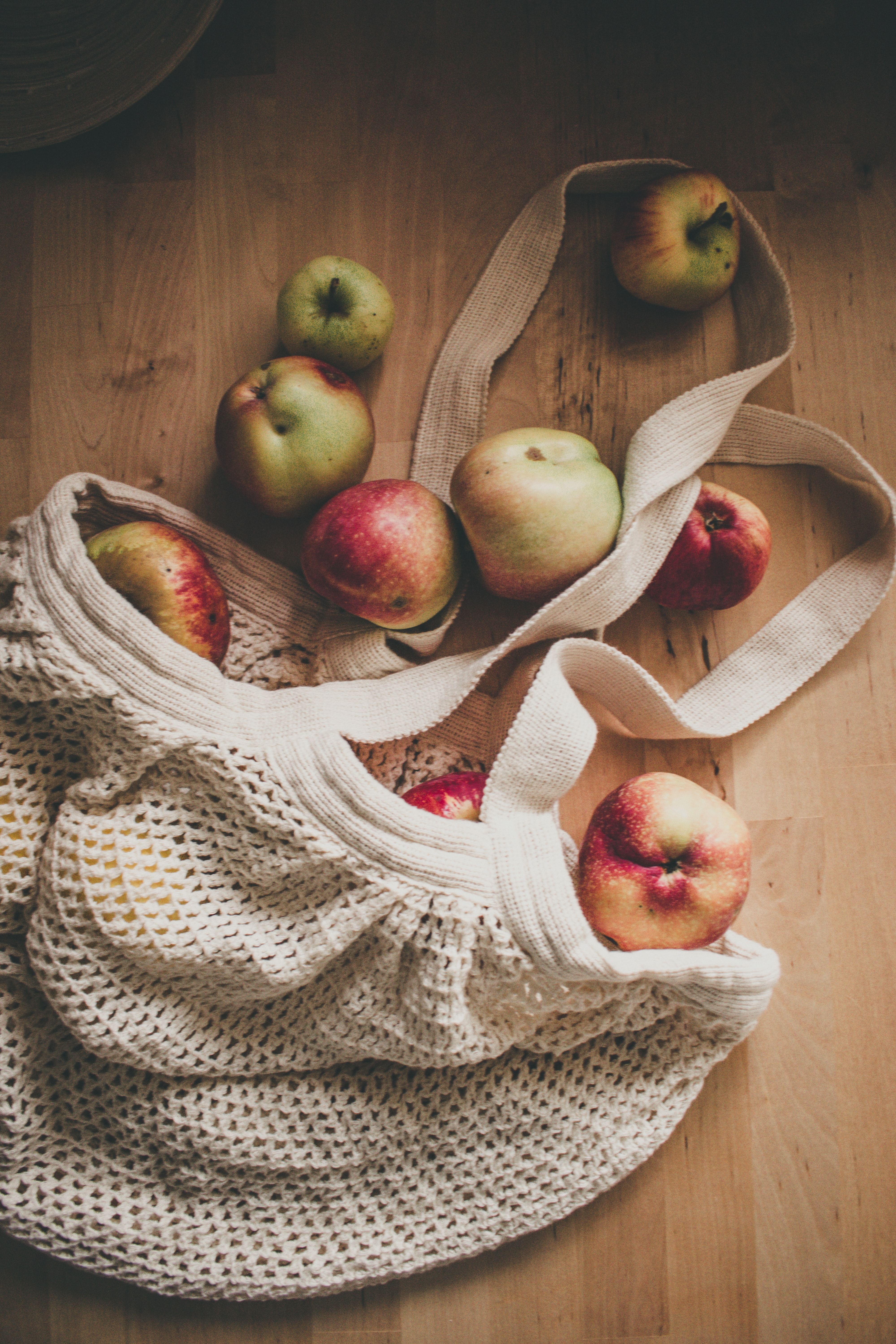 Handy-Wallpaper Lebensmittel, Äpfel, Frucht, Einkaufsnetz, String Tasche, Obst kostenlos herunterladen.