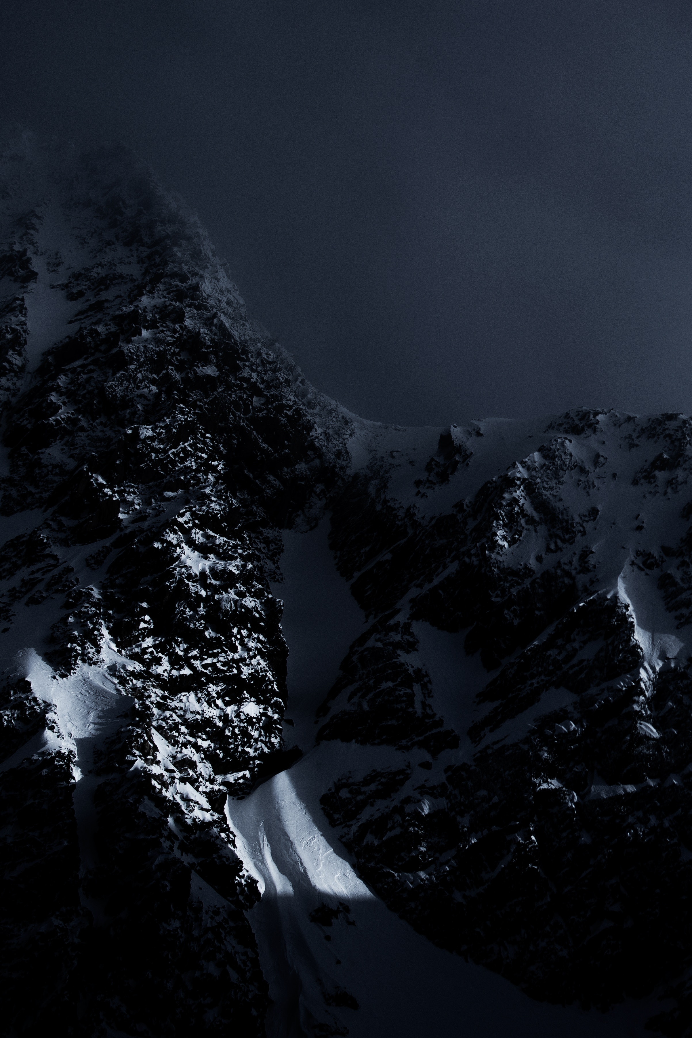 Téléchargez gratuitement l'image Autriche, Montagne, Sommet, Retour Au Début, Brouillard, Couvert De Neige, Snowbound, Tyrol, Stubai, L'autriche, Sombre sur le bureau de votre PC