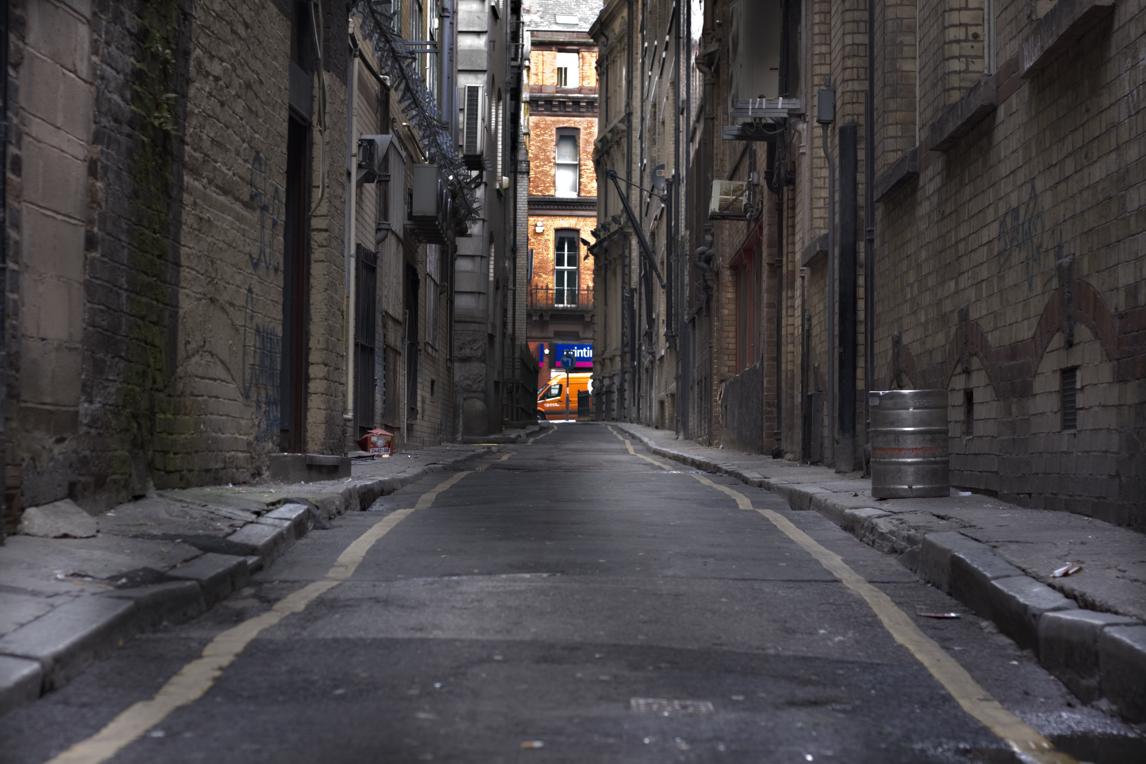 Free download wallpaper Alley, Man Made on your PC desktop