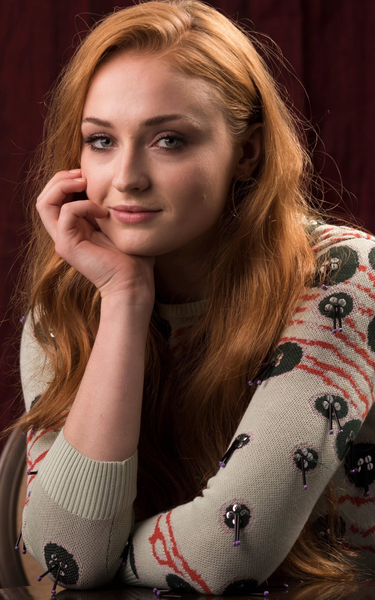 Download mobile wallpaper Redhead, American, Celebrity, Actress, Sophie Turner for free.