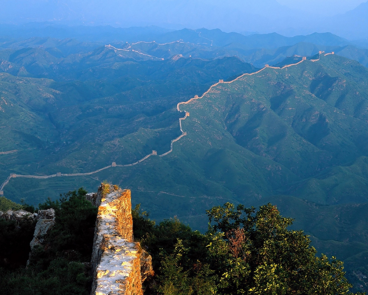Téléchargez des papiers peints mobile La Grande Muraille De Chine, Montagnes, Paysage, Asie gratuitement.