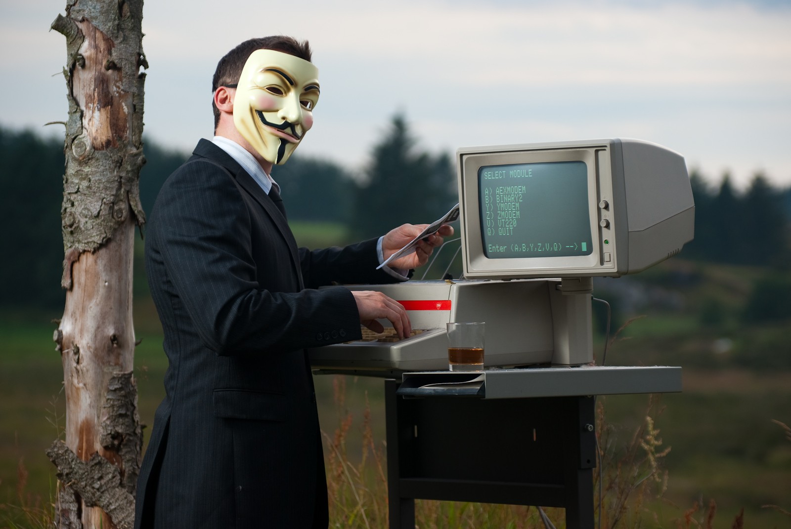 Скачать обои бесплатно Технологии, Анонимный картинка на рабочий стол ПК