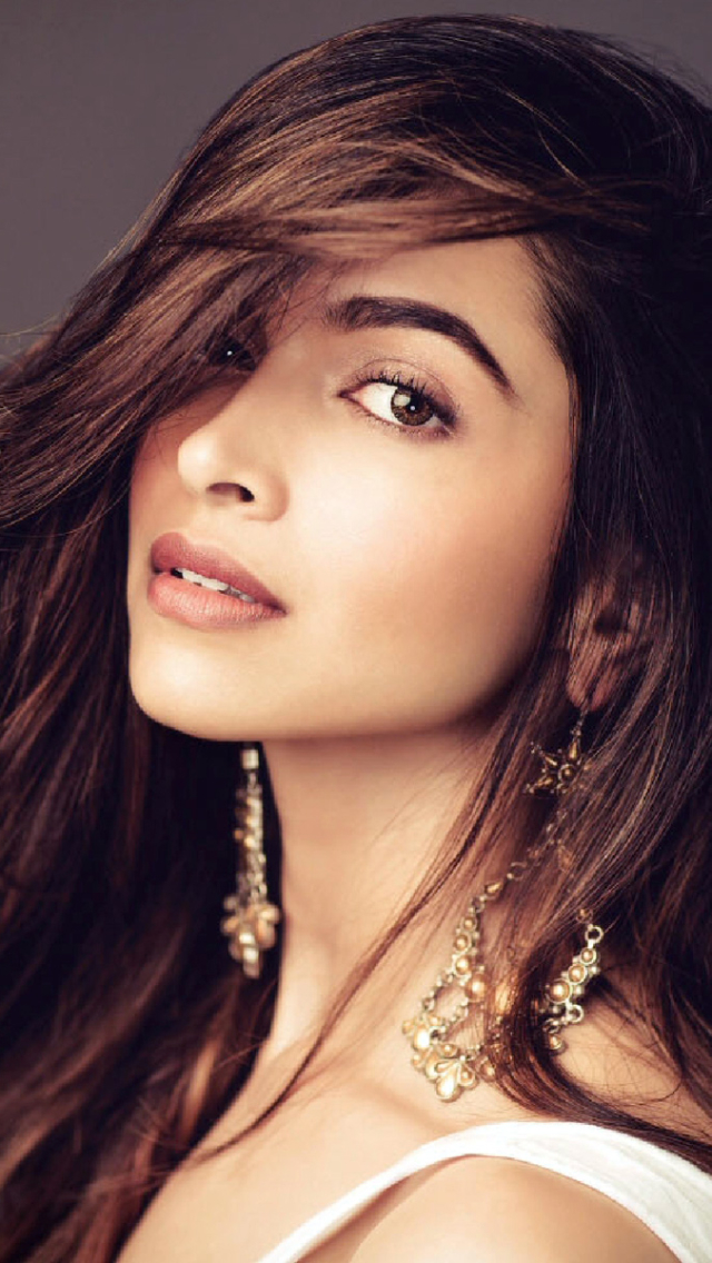 Download mobile wallpaper Celebrity, Deepika Padukone for free.