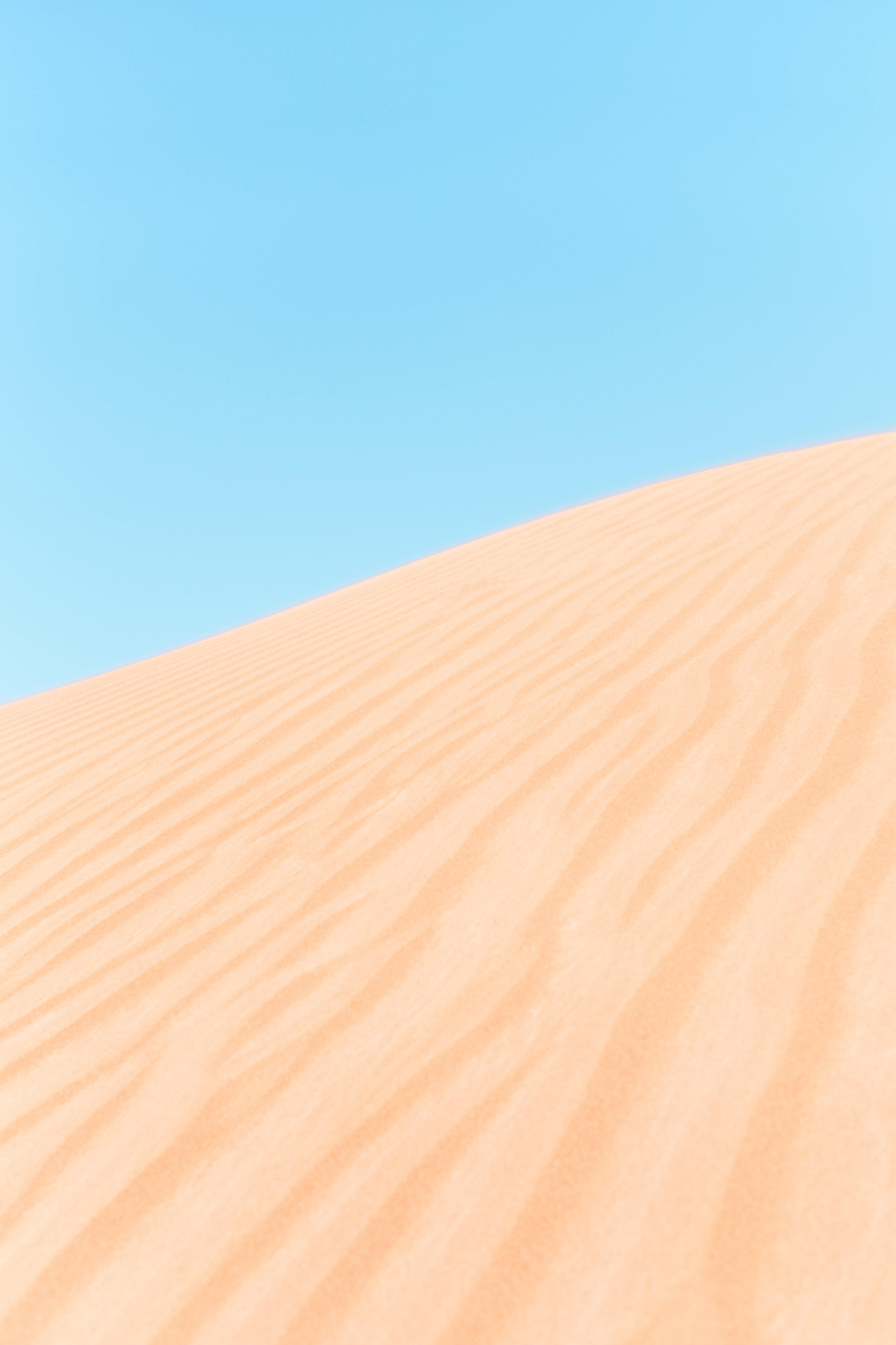 Download mobile wallpaper Sky, Hill, Sand, Desert, Minimalism for free.